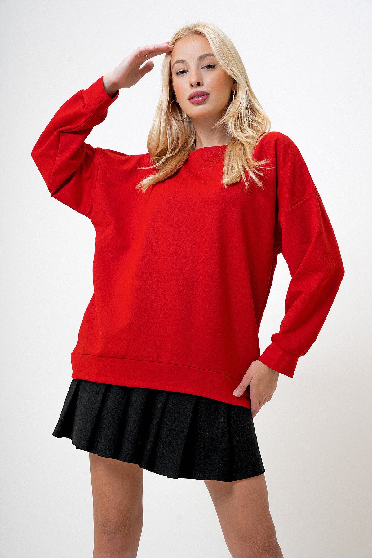 Kırmızı Bisiklet Yaka Oversize Basic Sweatshirt