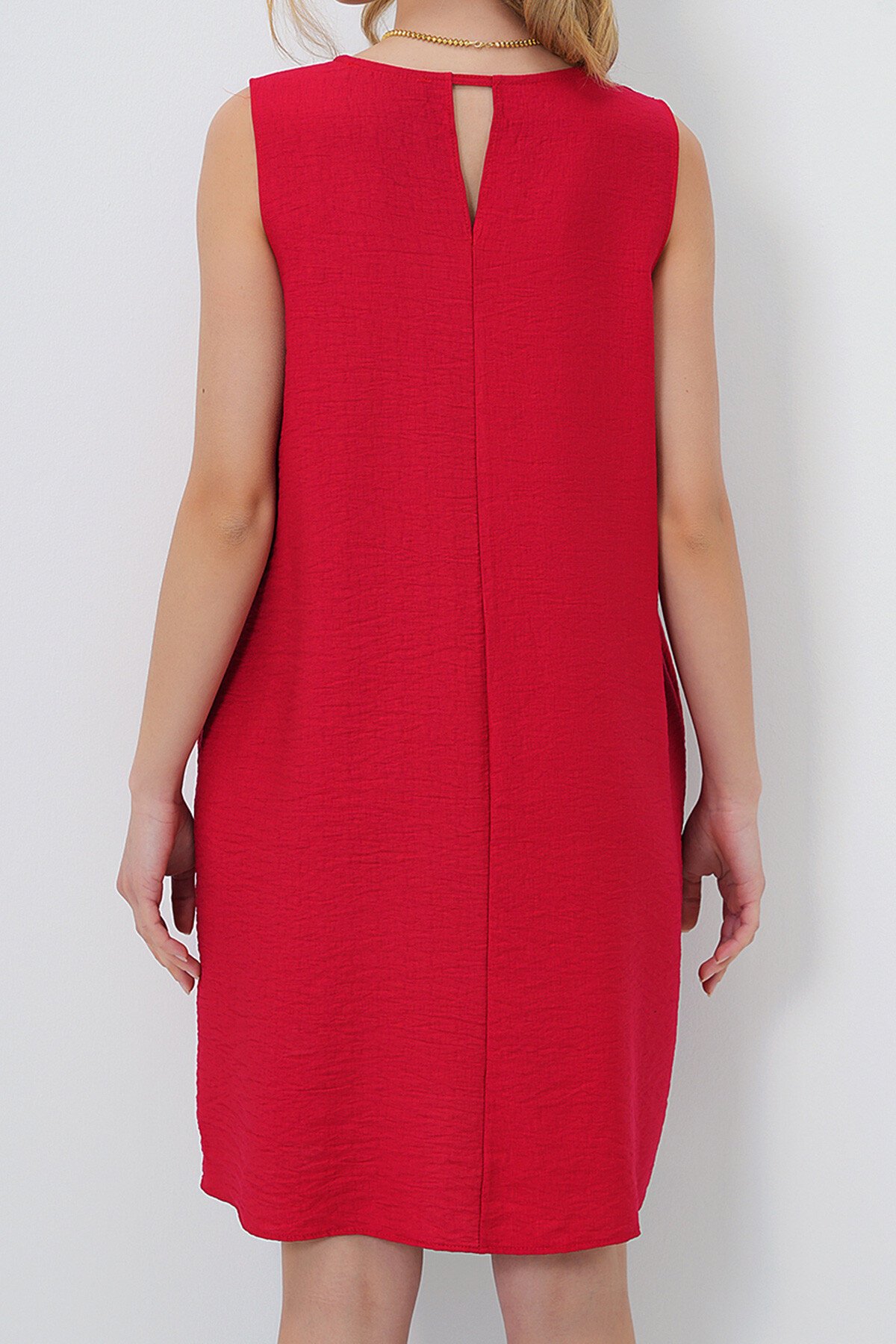 Kırmızı U Yaka Sıfır Kol Çift Cepli Aerobin Yazlık Elbise