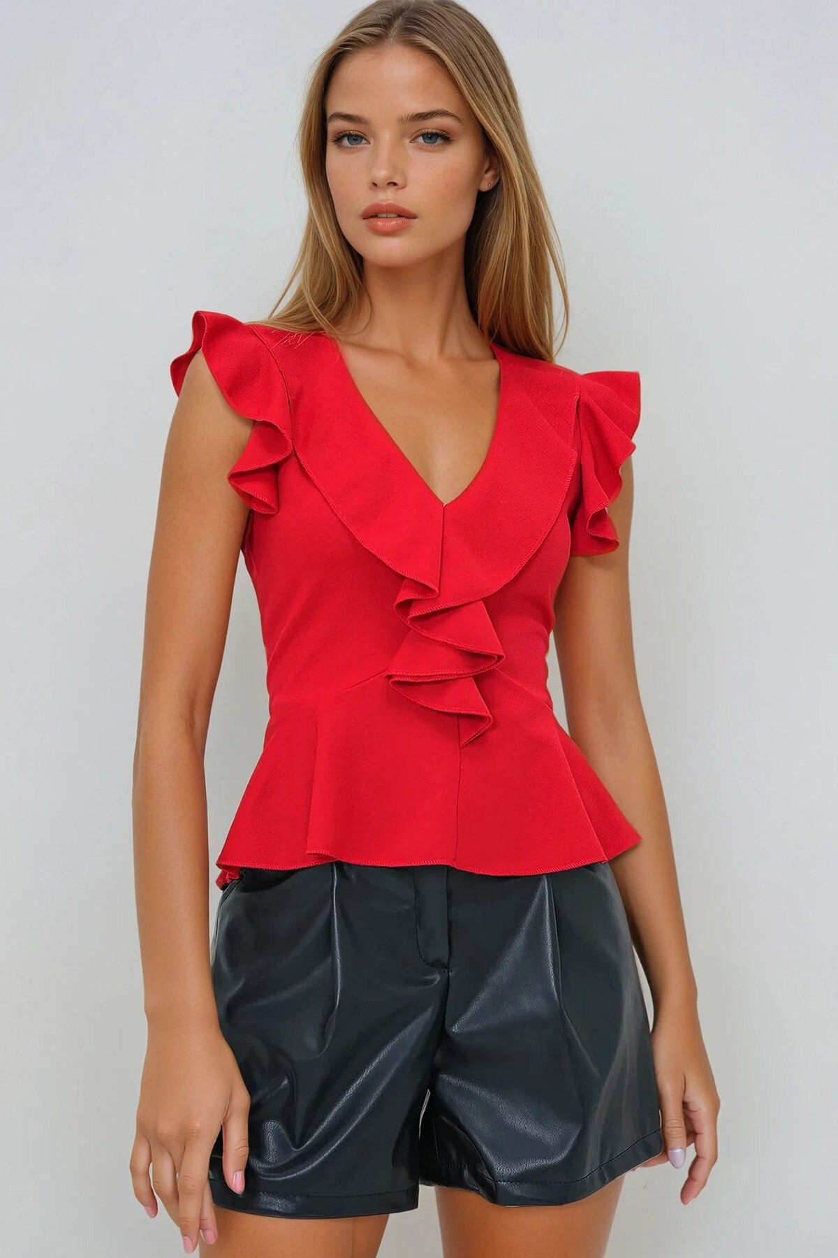 Kırmızı Yakası Fırfırlı Bel Kısmı Volanlı Örme Crep V Yaka Yazlık Bluz