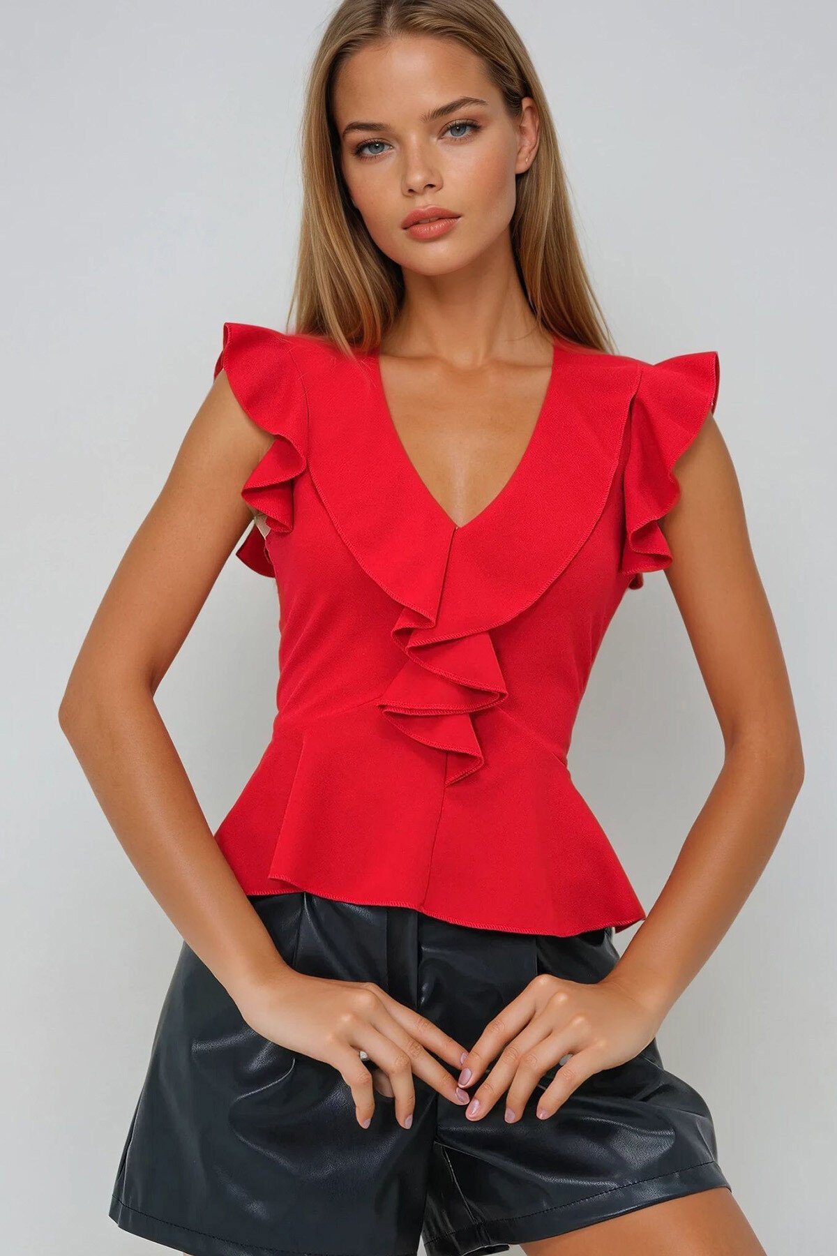Kırmızı Yakası Fırfırlı Bel Kısmı Volanlı Örme Crep V Yaka Yazlık Bluz