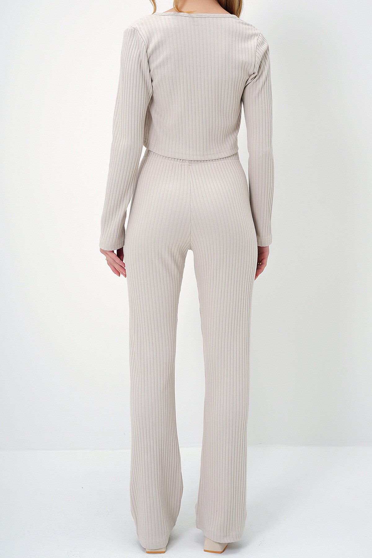 Krem Pamuklu İp Askılı Bustiyer V Yaka Crop Hırka Ve Palazzo Pantolon Takım