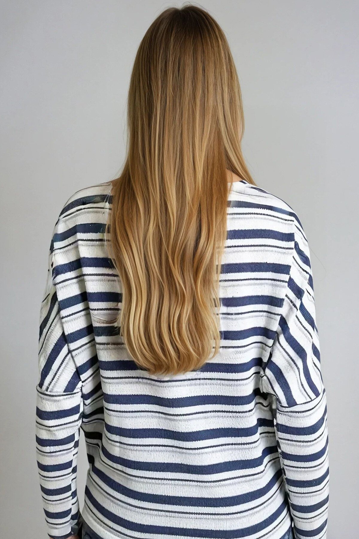 Lacivert Beyaz Degaje Yaka Geniş Kesim Örme Bluz