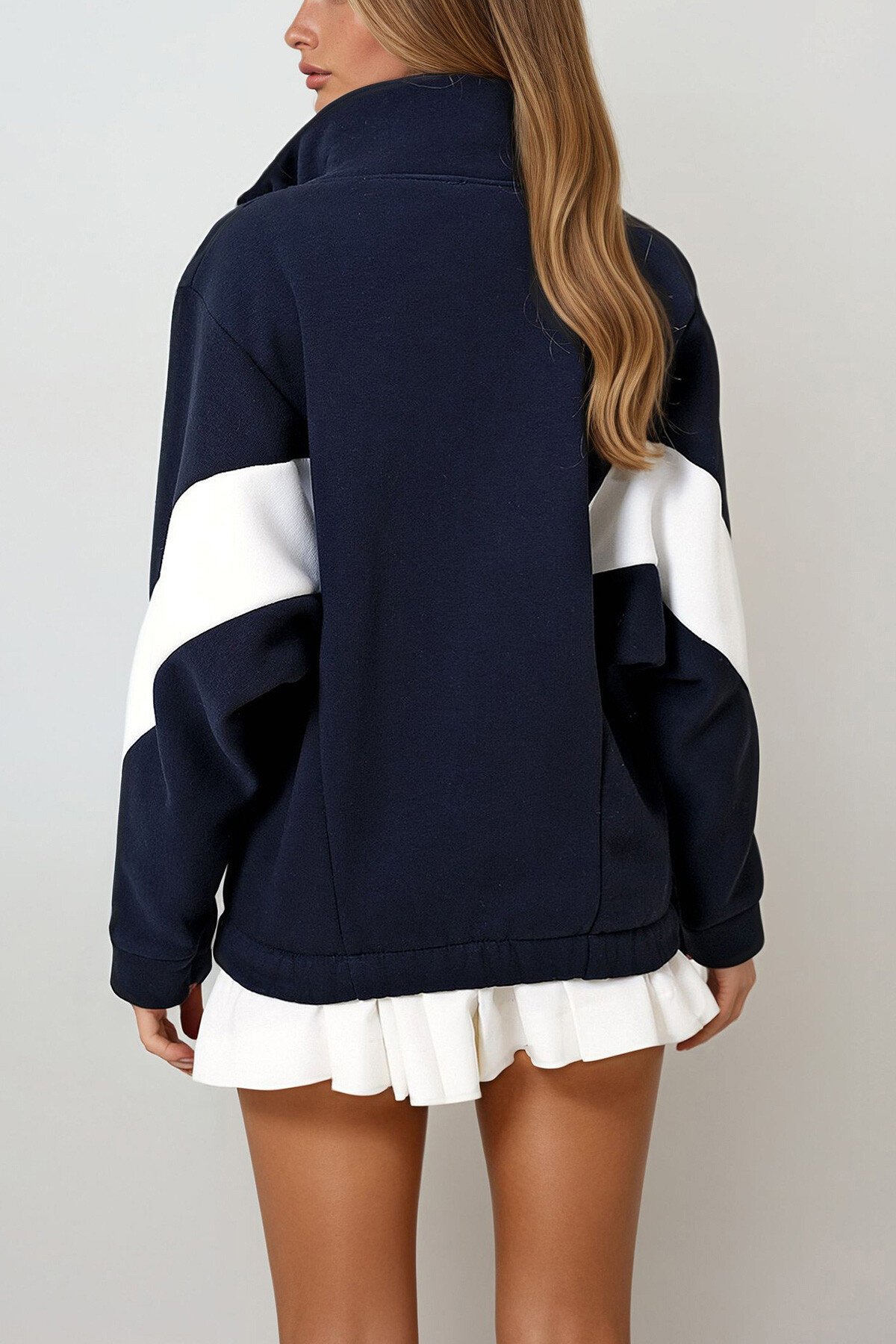 Lacivert Dik Yaka İçi Şardonlu Fermuarlı Asimetrik Baskı Detaylı Sweatshirt