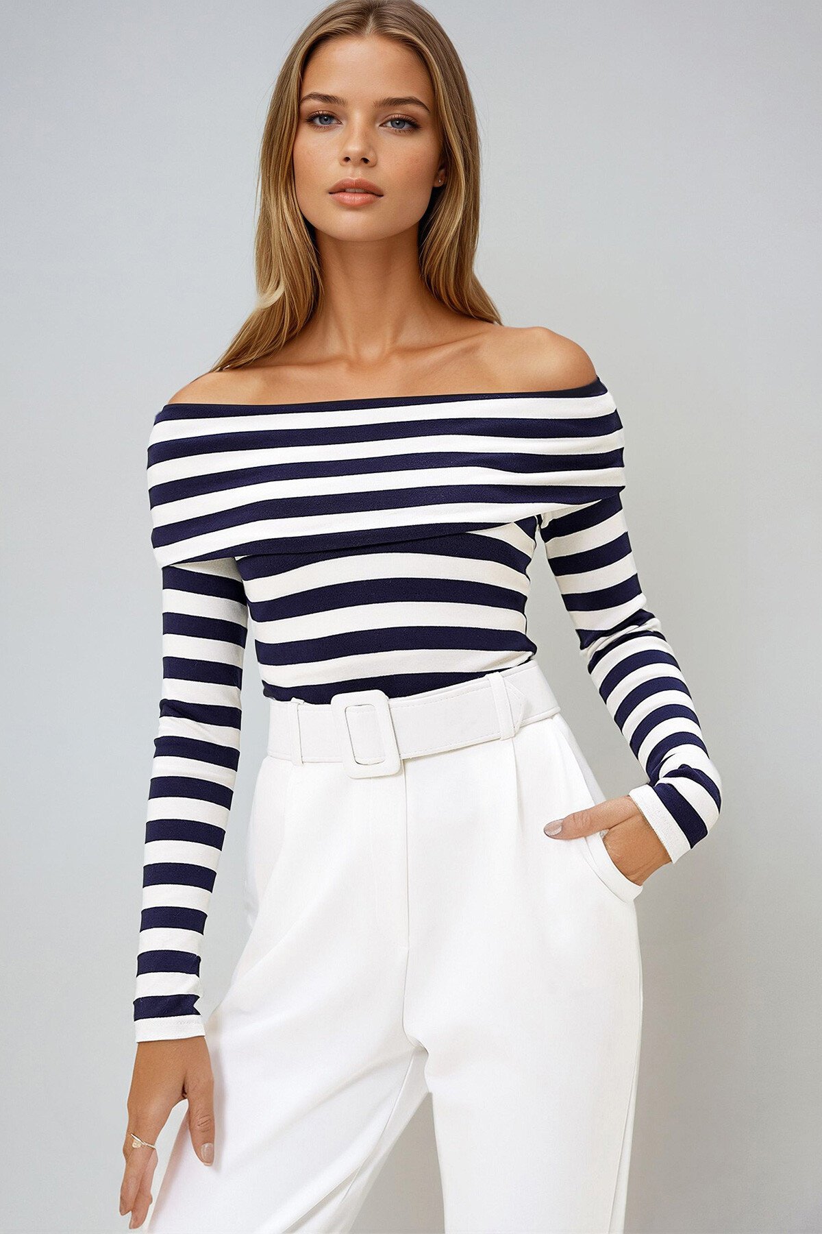 Lacivert Madonna Yaka Çizgili Likralı Örme Bluz