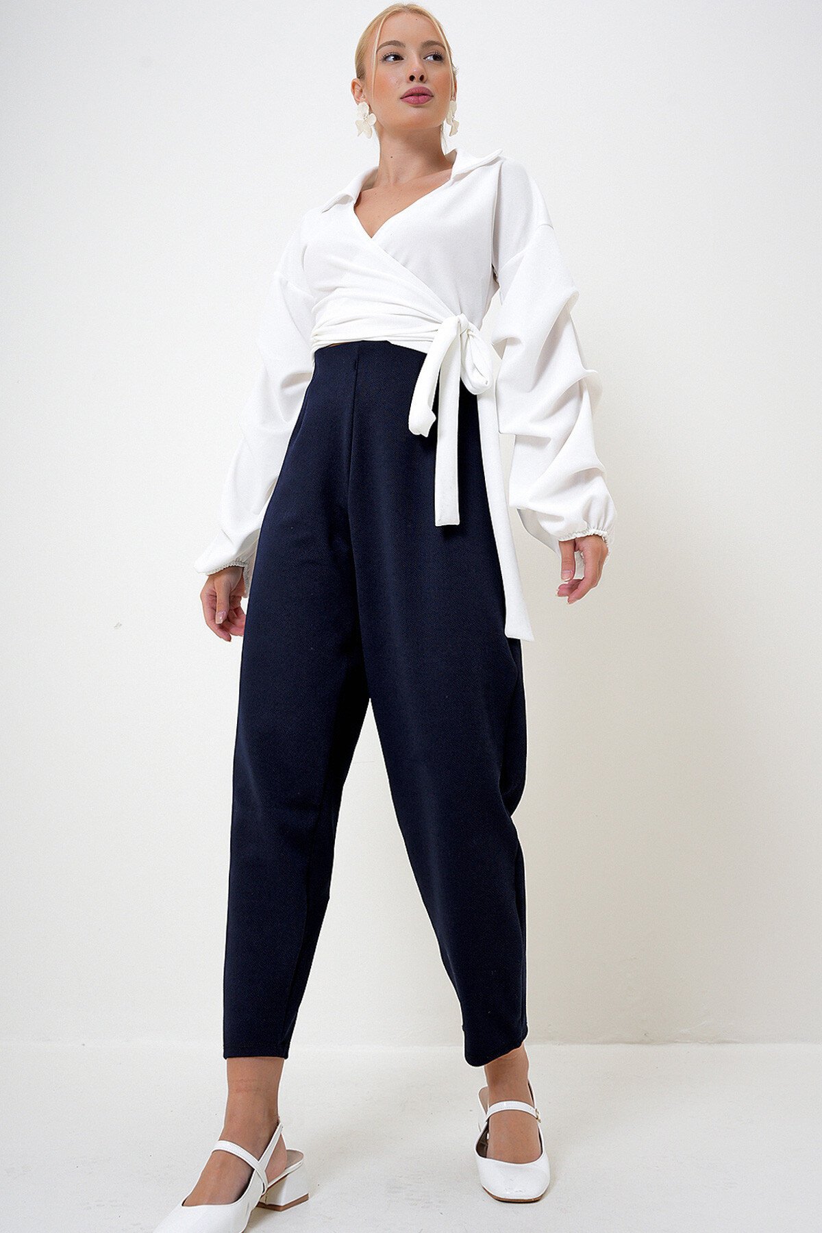 Lacivert Yüksek Bel Pensli Dökümlü Krep Örme Pantolon