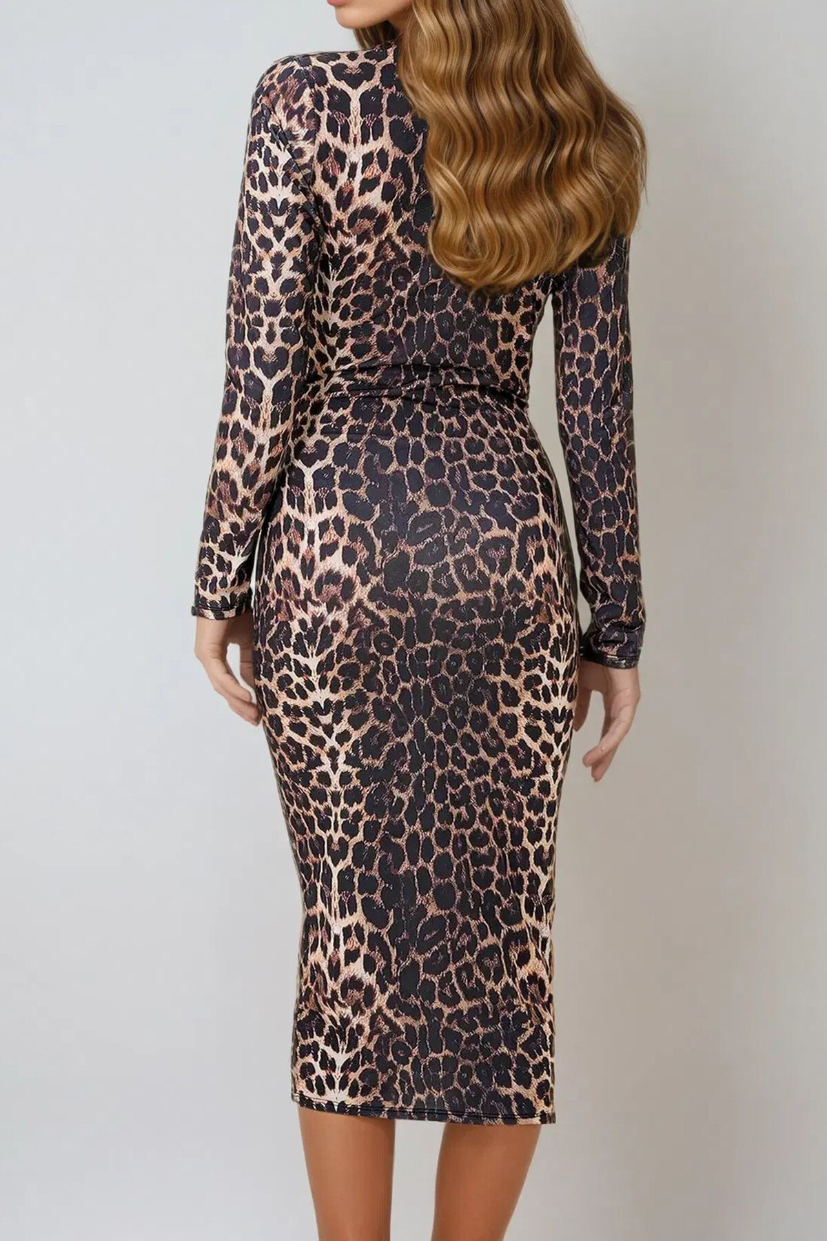 Leopar Dik Yaka Yanları Drapeli Leopar Desenli Midi Boy Elbise