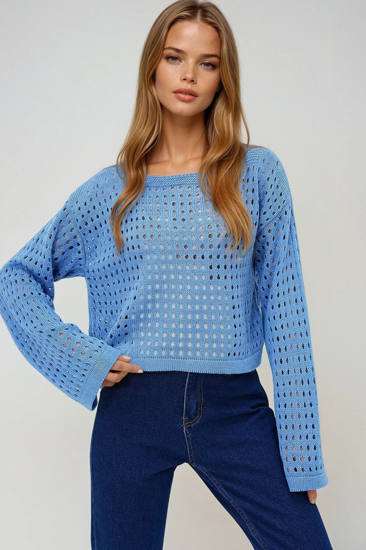 Mavi Delik Ajurlı Triko Bluz