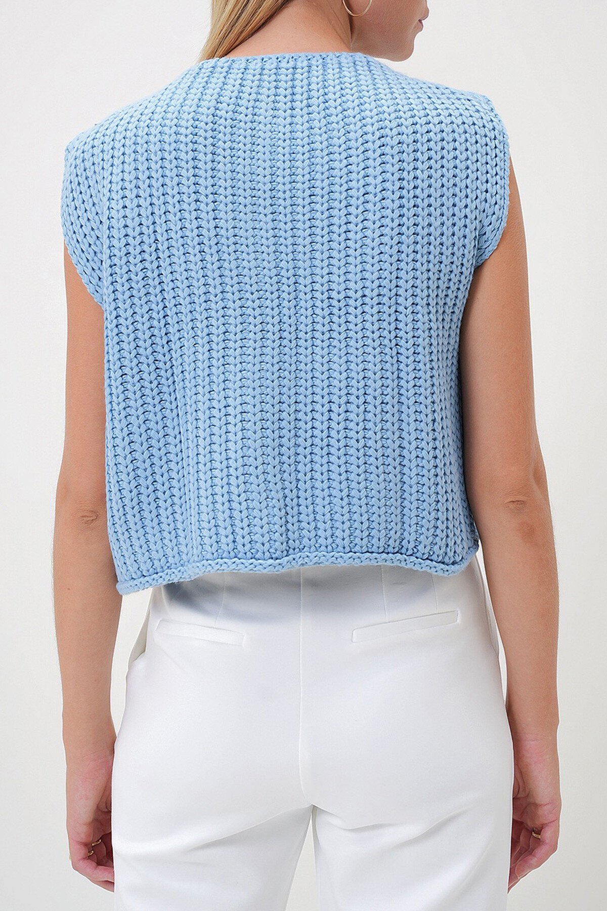 Mavi Gold Düğmeli Çift Cepli Triko Örme Yelek
