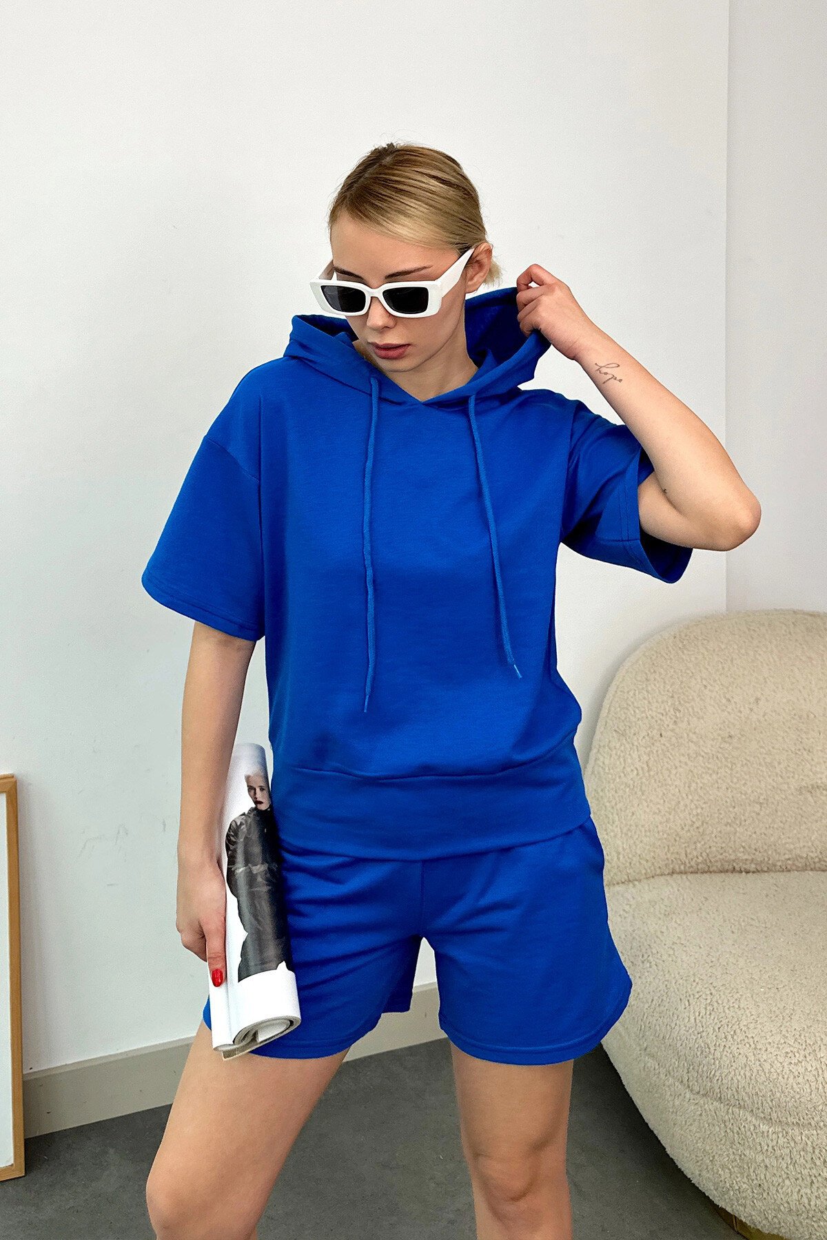 Mavi Kapüşonlu Sweatshirt Ve Şort İki İplik Takım