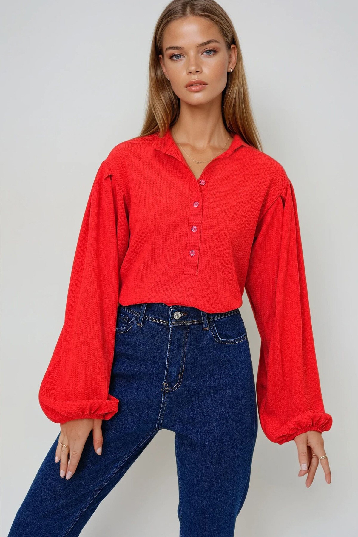 Mercan Hakim Yaka Önü Düğmeli Balon Kol Dokulu Bürümcük Gömlek Bluz