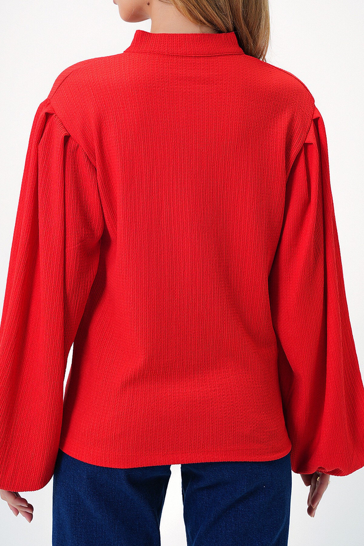 Mercan Hakim Yaka Önü Düğmeli Balon Kol Dokulu Bürümcük Gömlek Bluz