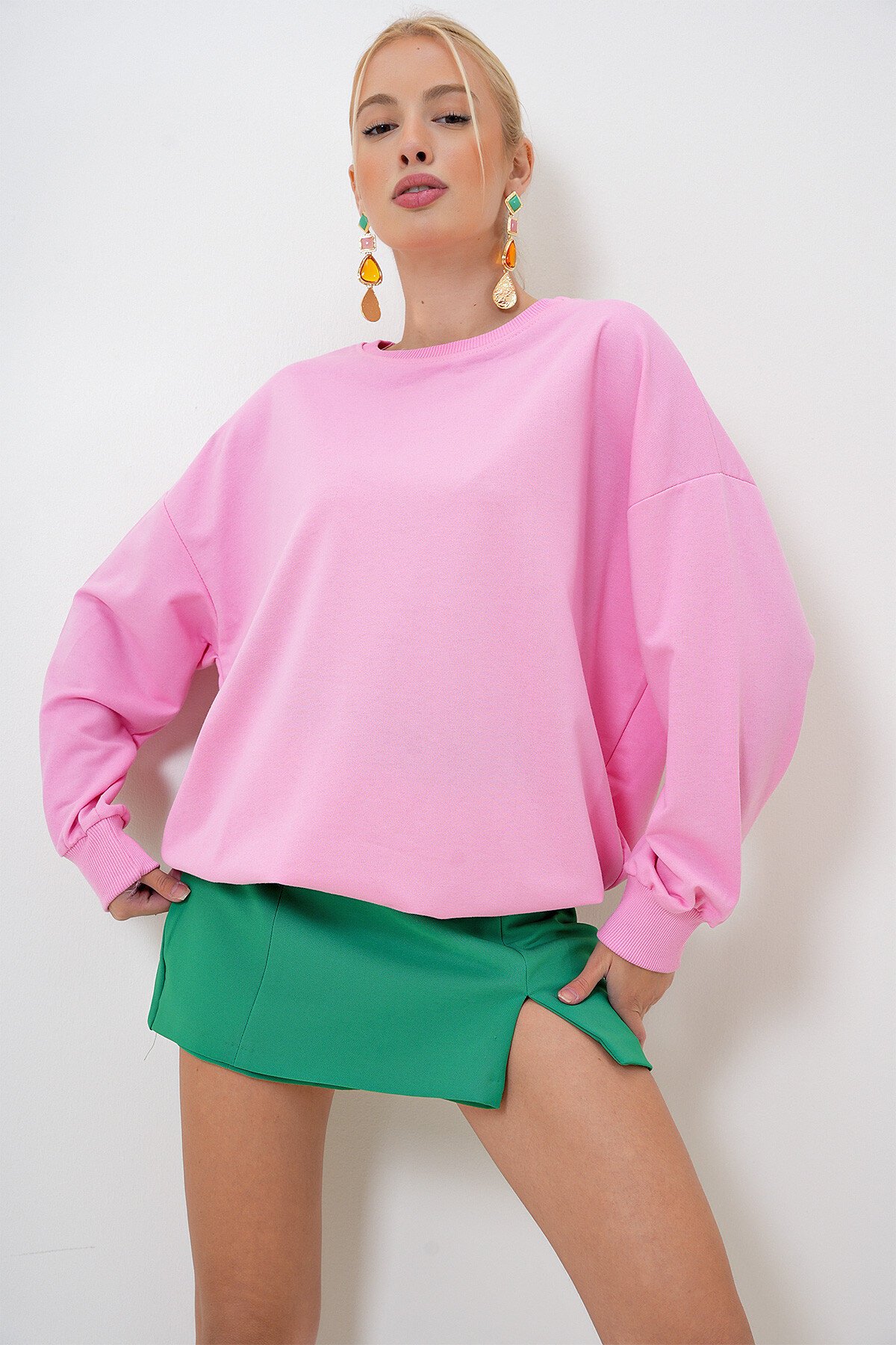 Pembe Bisiklet Yaka Oversize Basic Sweatshit