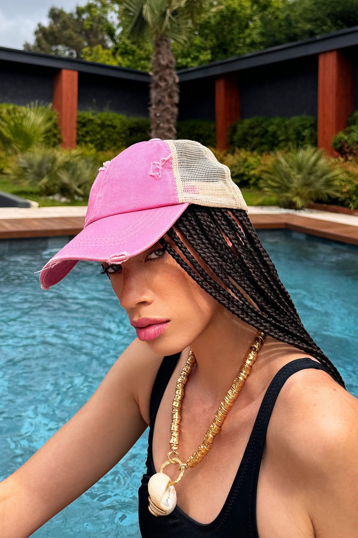 Pembe Eskitmeli Cırt CırtLı Kasket