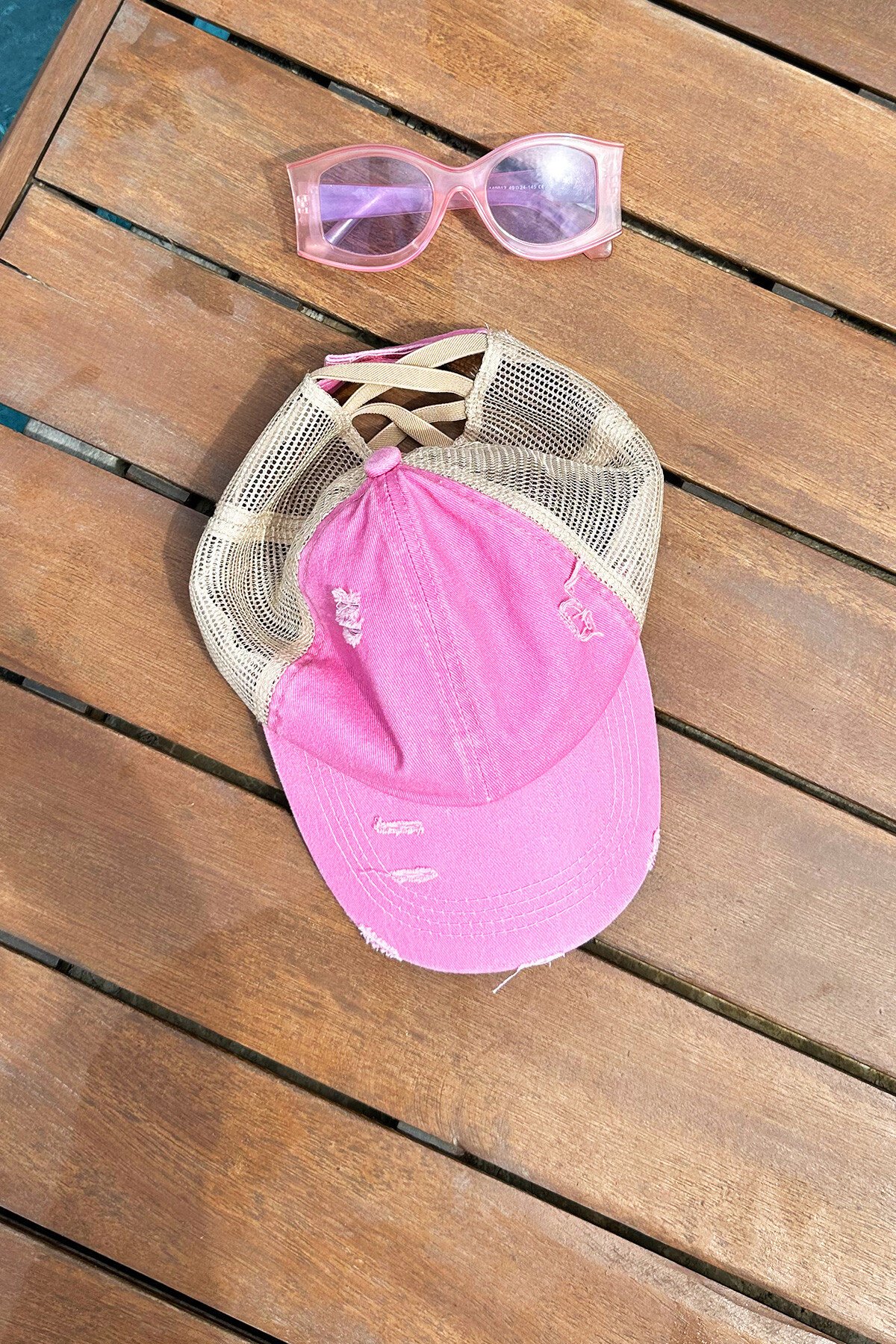 Pembe Eskitmeli Cırt CırtLı Kasket