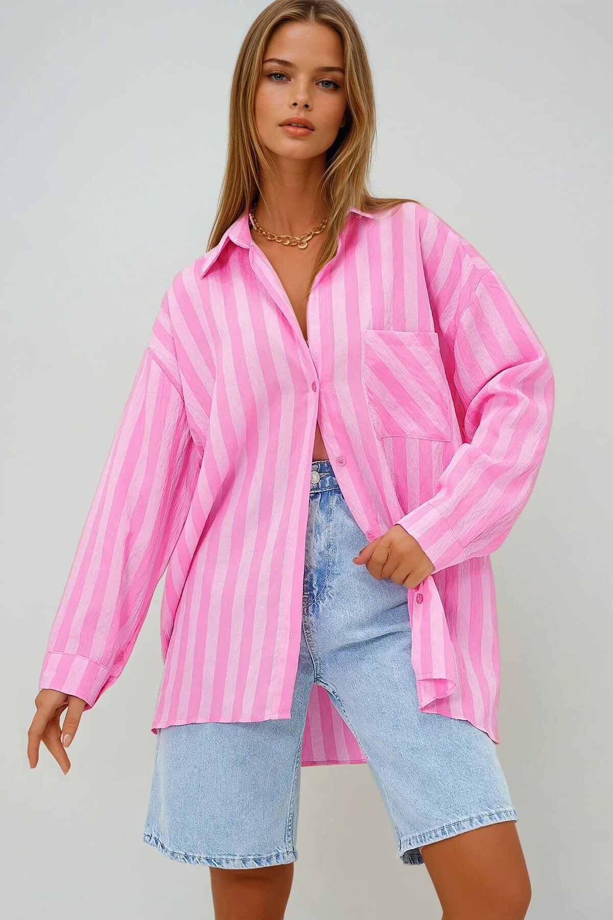 Pembe Renk Geçişli Cep Detaylı Oversize Dokuma Gömlek