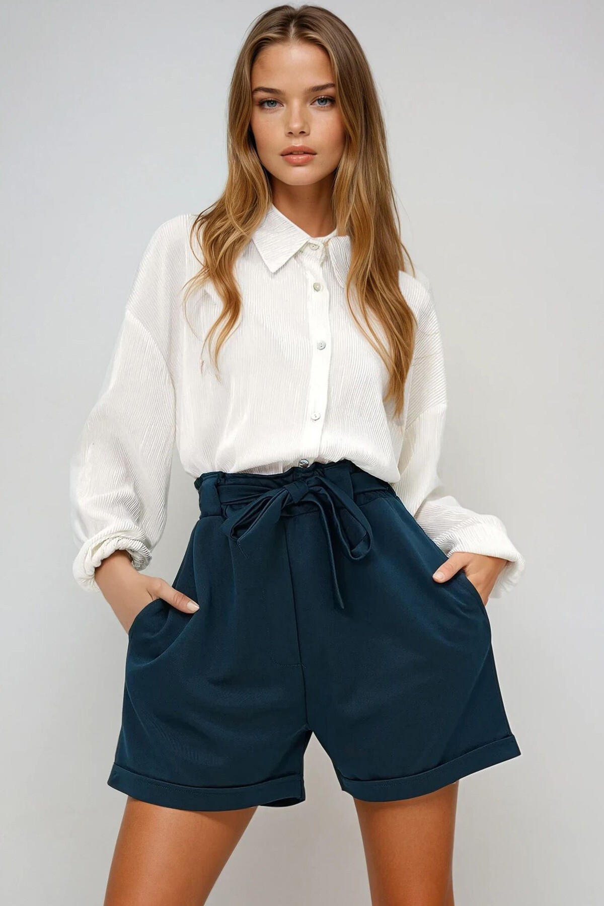 Petrol Yeşili Beli Lastikli Kemerli Çift Cep Duble Paça Carrot Gabardin Şort