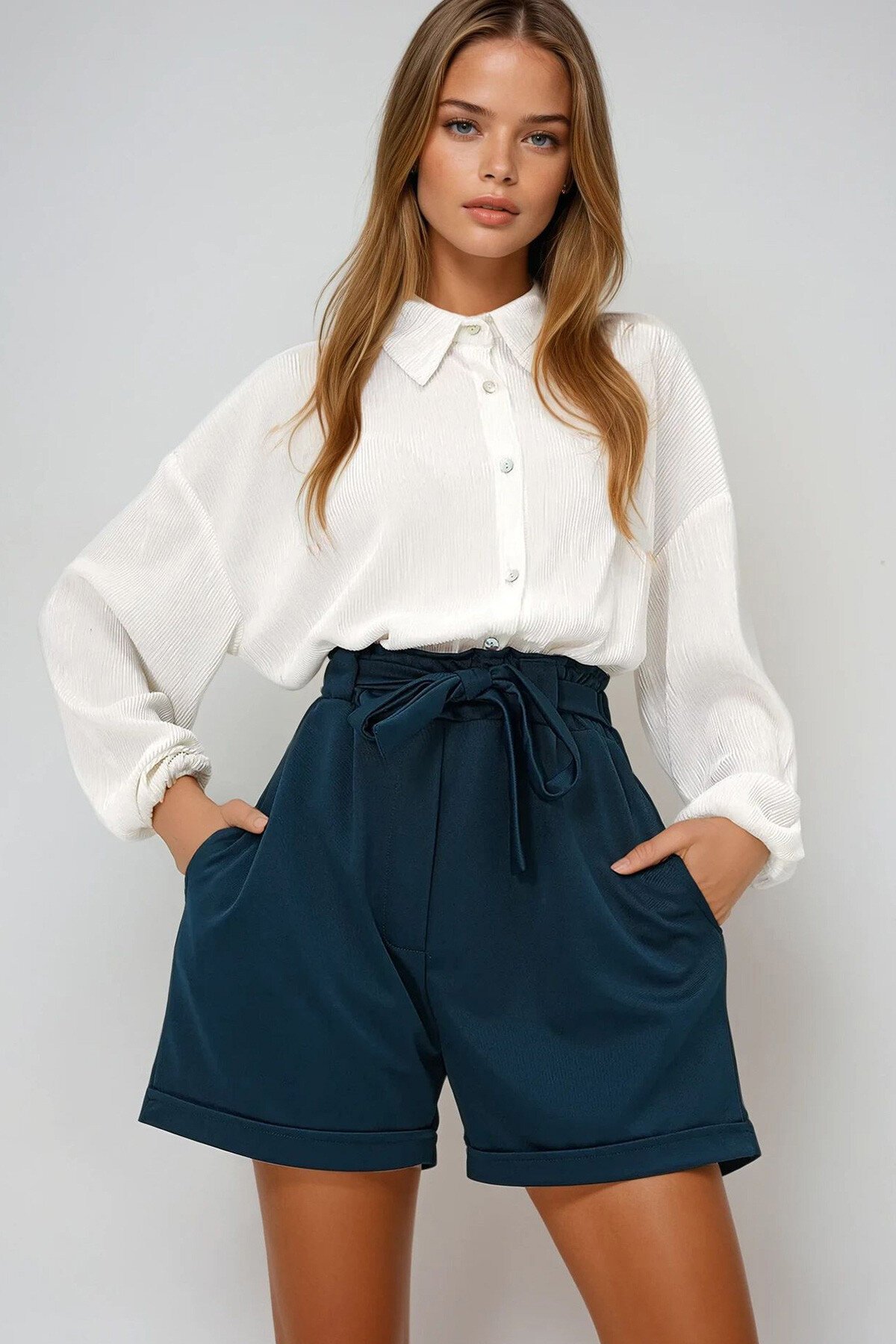 Petrol Yeşili Beli Lastikli Kemerli Çift Cep Duble Paça Carrot Gabardin Şort