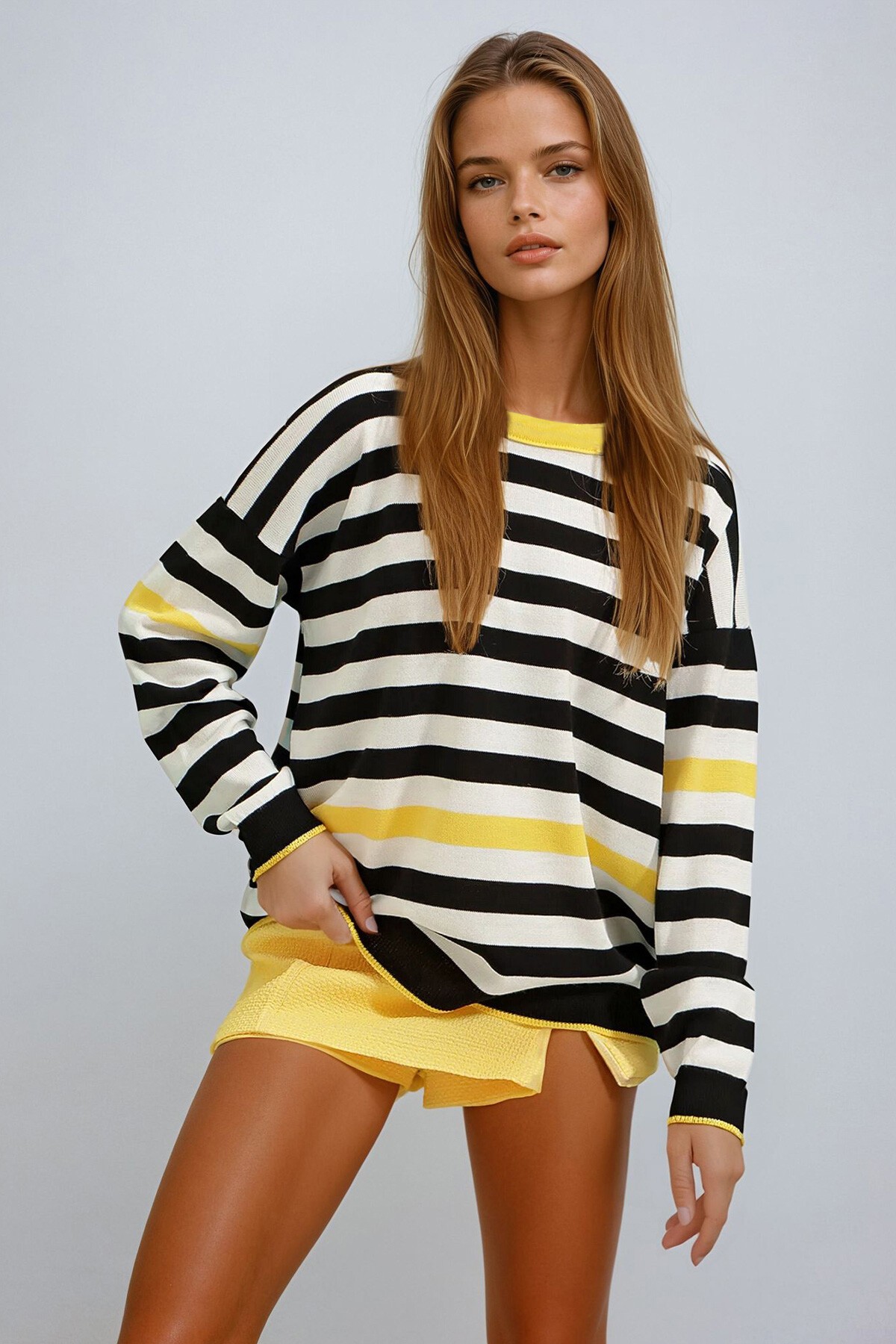 Sarı Bisiklet Yaka Çizgili Oversize Triko Bluz