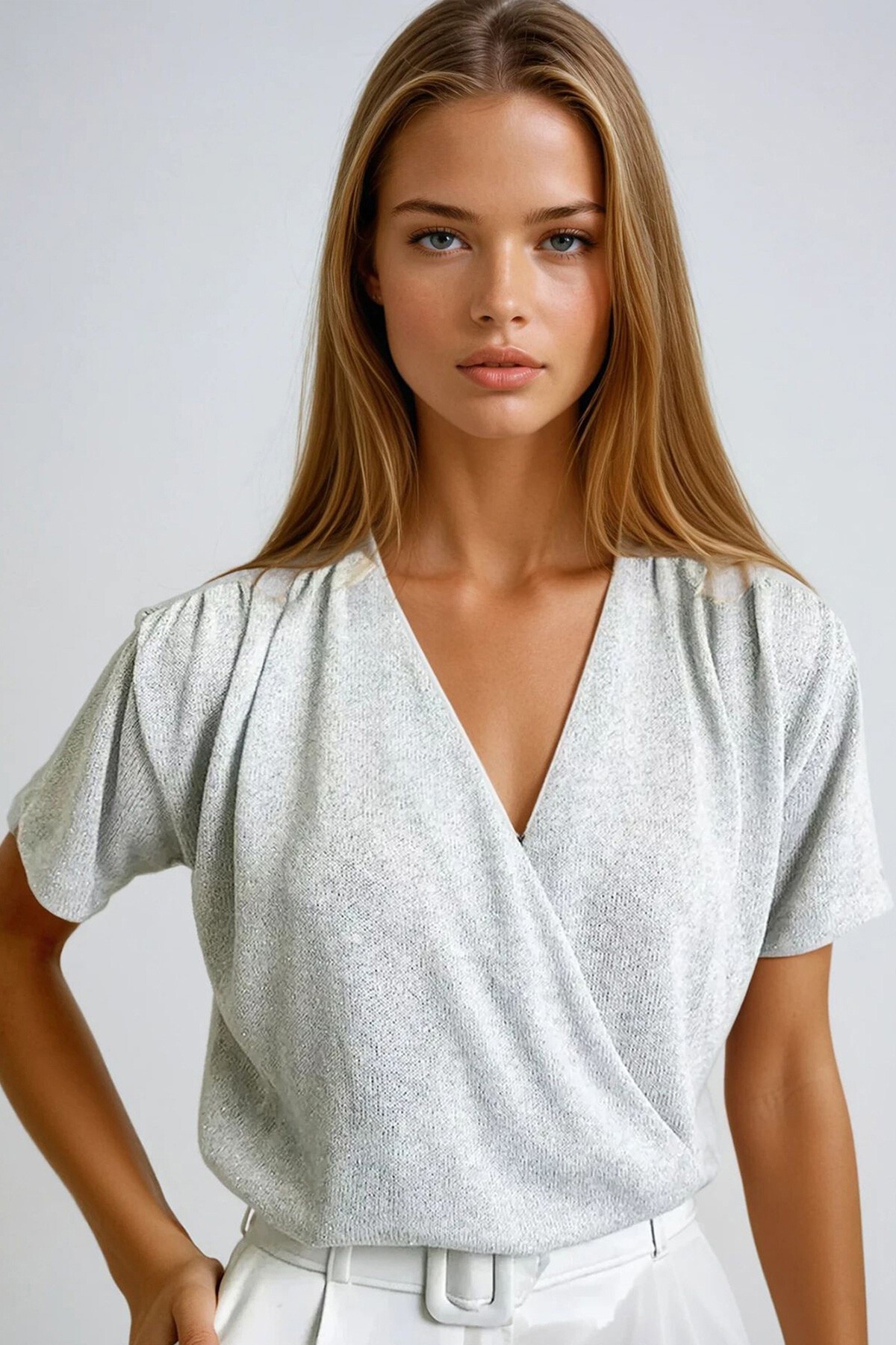 Simli Gri Kruvaze Yaka Kısa Kol Simli Örme Crop Bluz