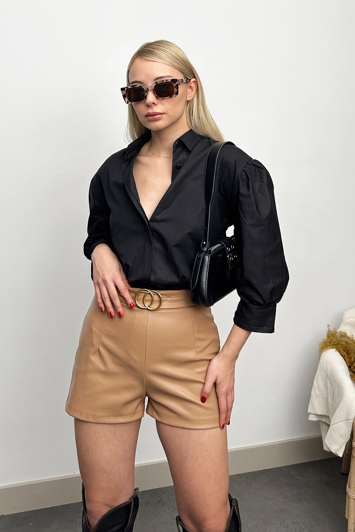 Siyah Balon Kol Gizli Patlı Basic Poplin Gömlek