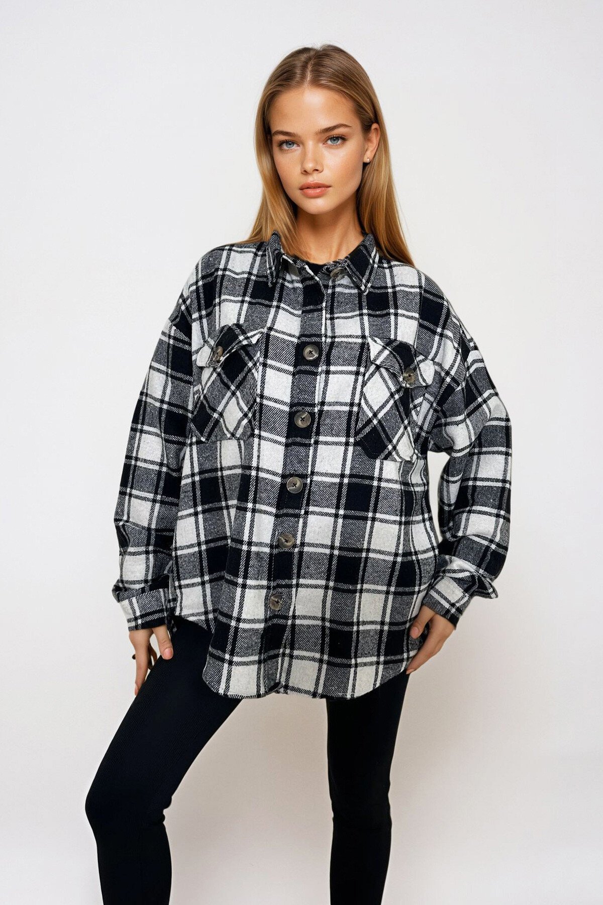 Siyah Beyaz Ekose Desenli Kaşe Pamuklu Oversize Safari Ceket Gömlek