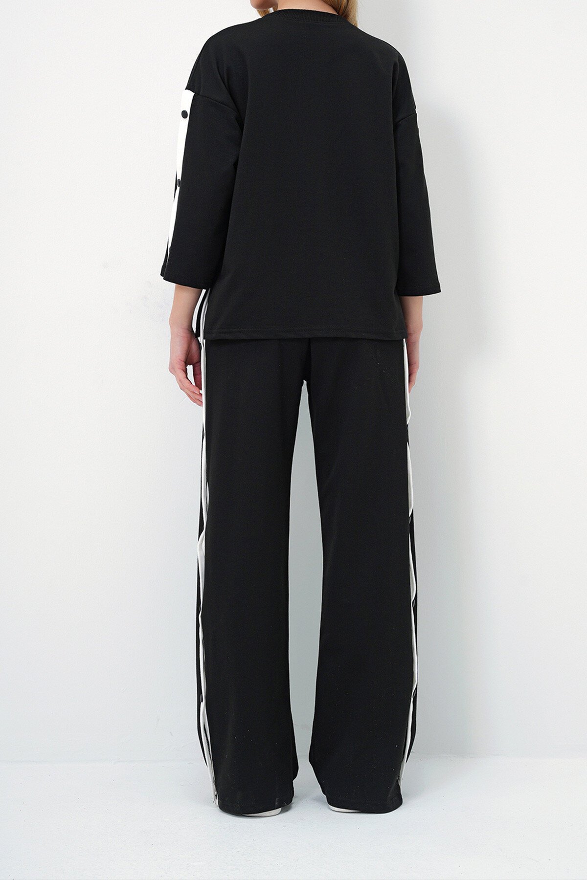 Siyah Bisiklet Yaka Çıtçıt Kapamalı İli İplik Eşofman Takım