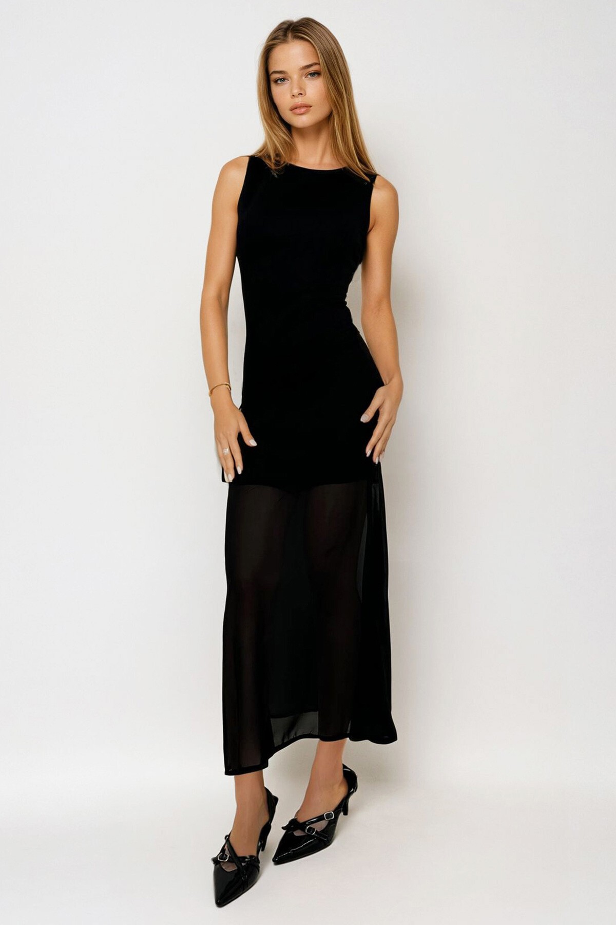 Siyah Bisiklet Yaka Eteği Şifon Kolsuz Maxi Boy Elbise