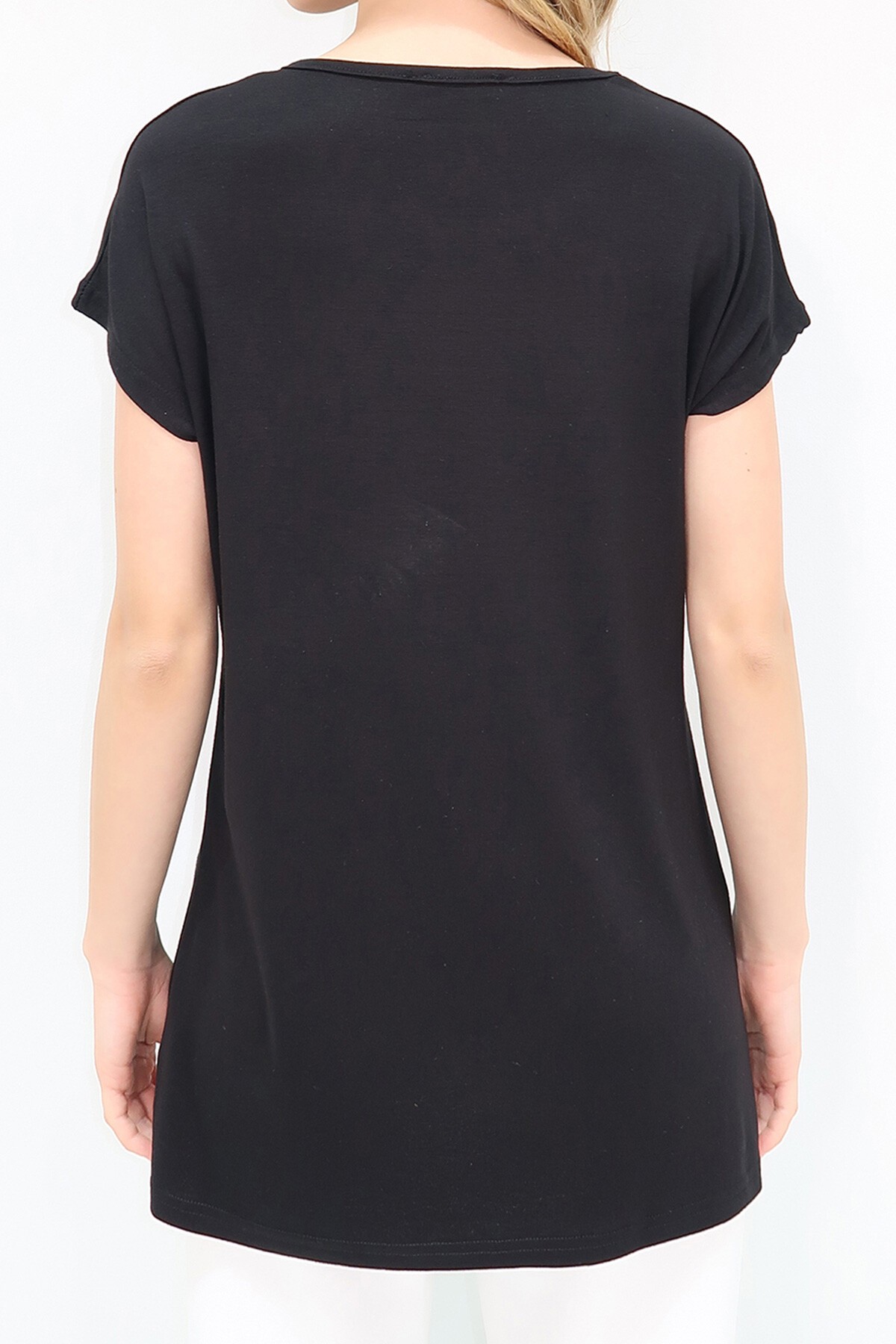 Siyah Bisiklet Yaka Kalp Desen Taş İşlemeli Sıfır Kol T Shırt