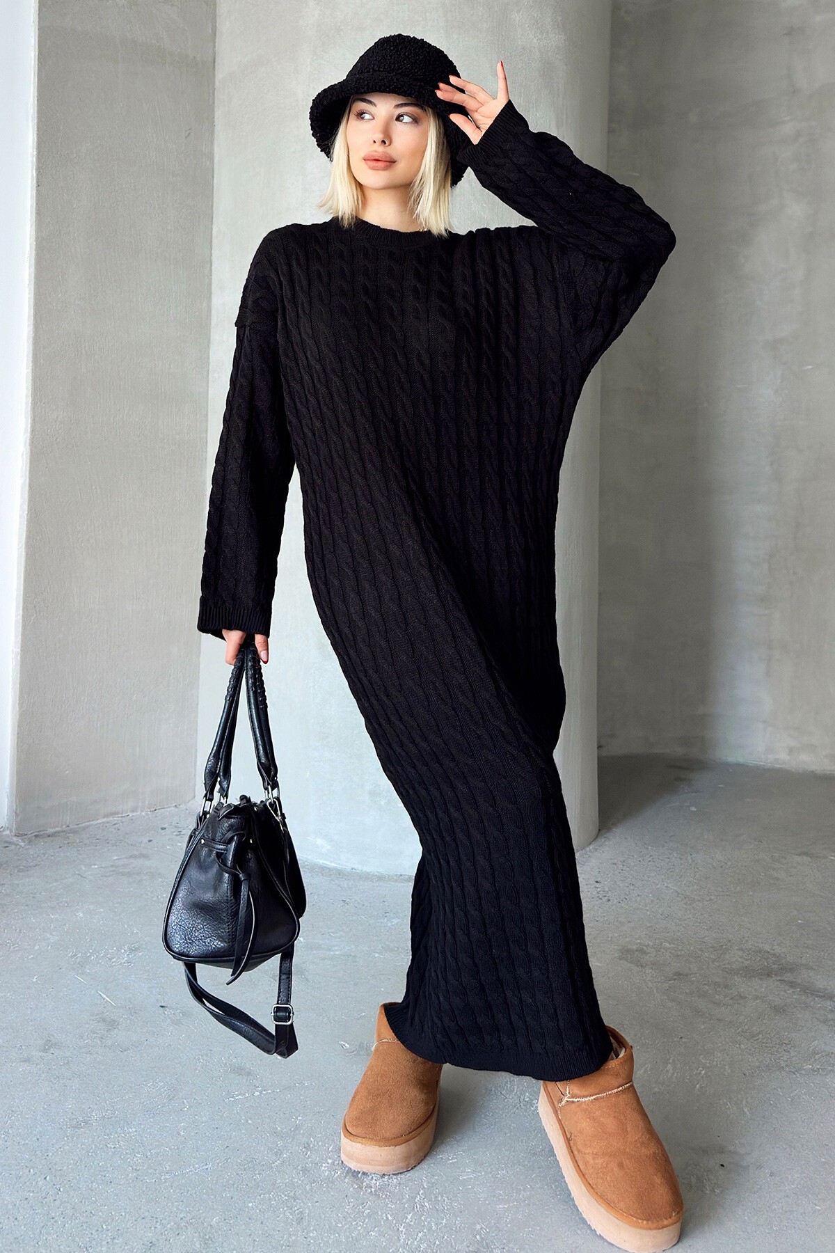 Siyah Bisiklet Yaka Saç Örgülü Kadın Triko Midi Elbise