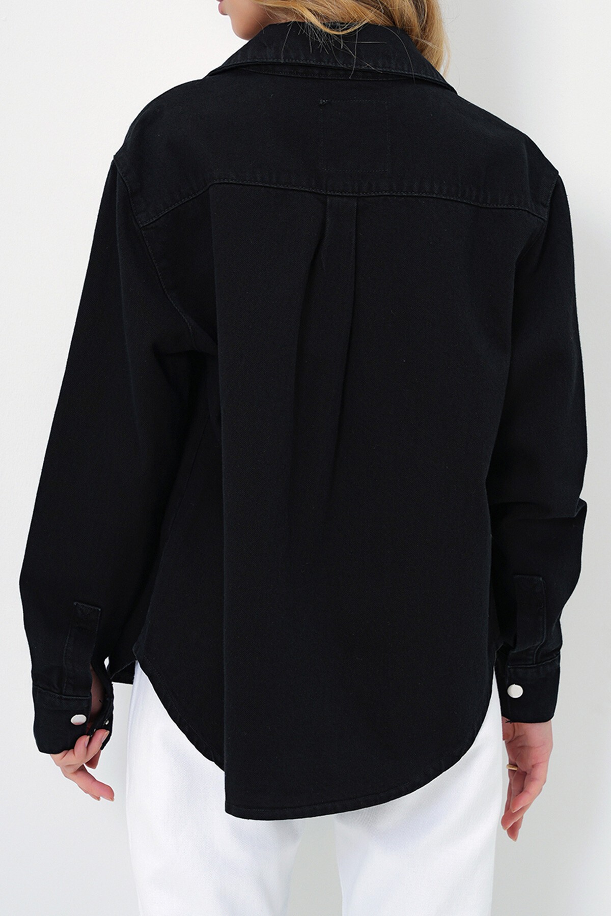 Siyah Çift Cepli Çıtçıt Kapamalı Jean Ceket