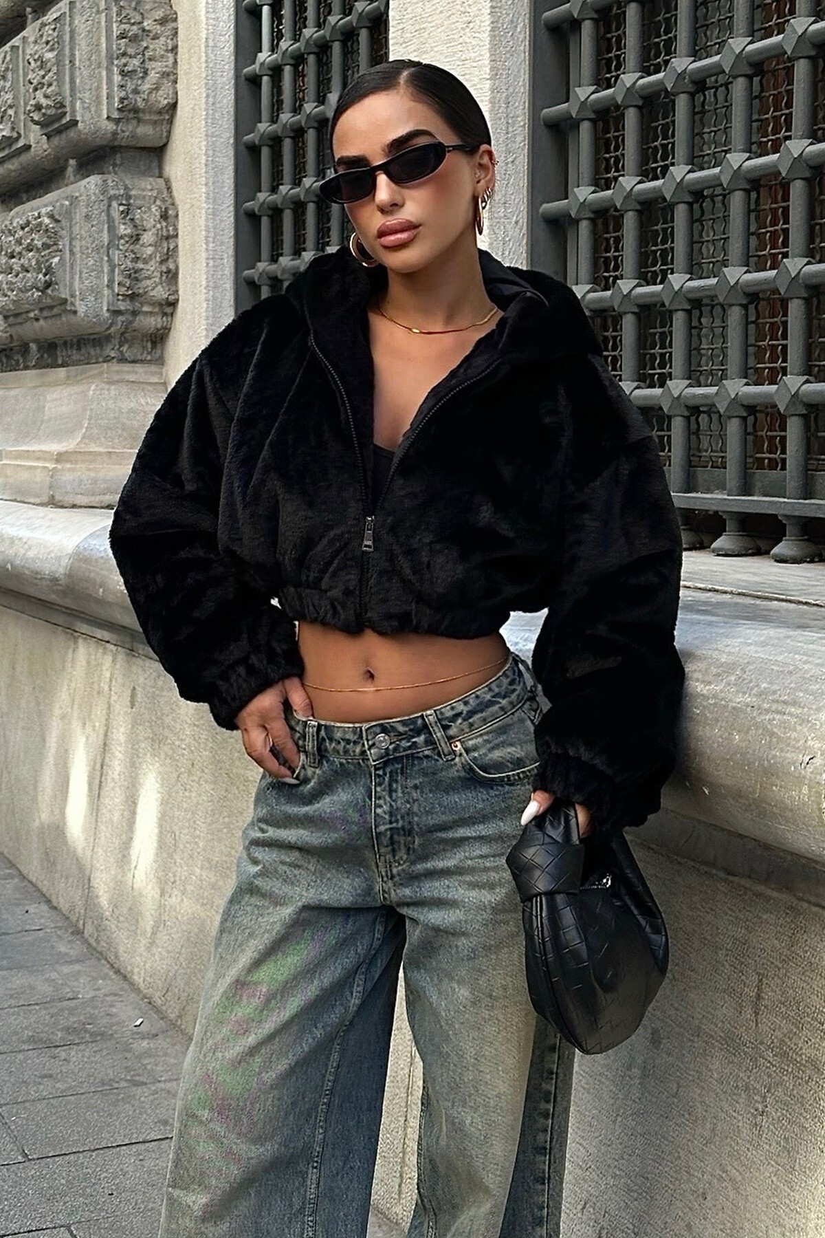 Siyah Crop Peluş Kürk Ceket