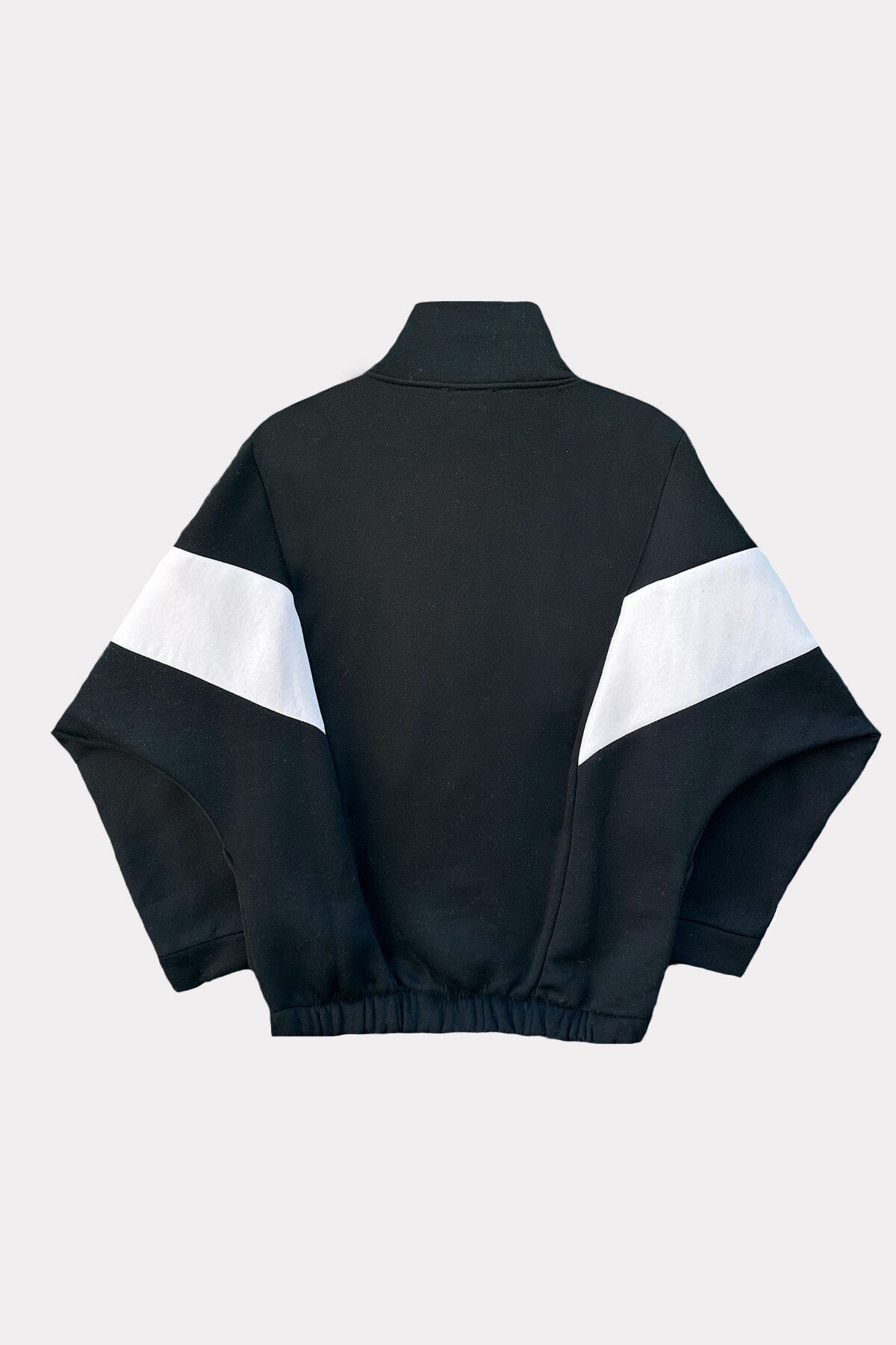 Siyah Dik Yaka İçi Şardonlu Fermuarlı Asimetrik Baskı Detaylı Sweatshirt