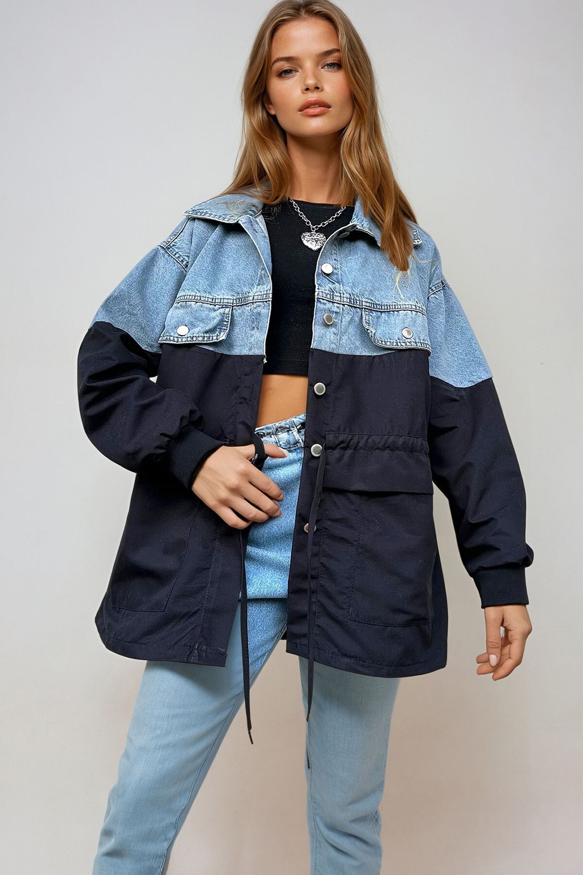 Siyah Dört Cepli Paraşüt Garnili Oversize Jean Ceket