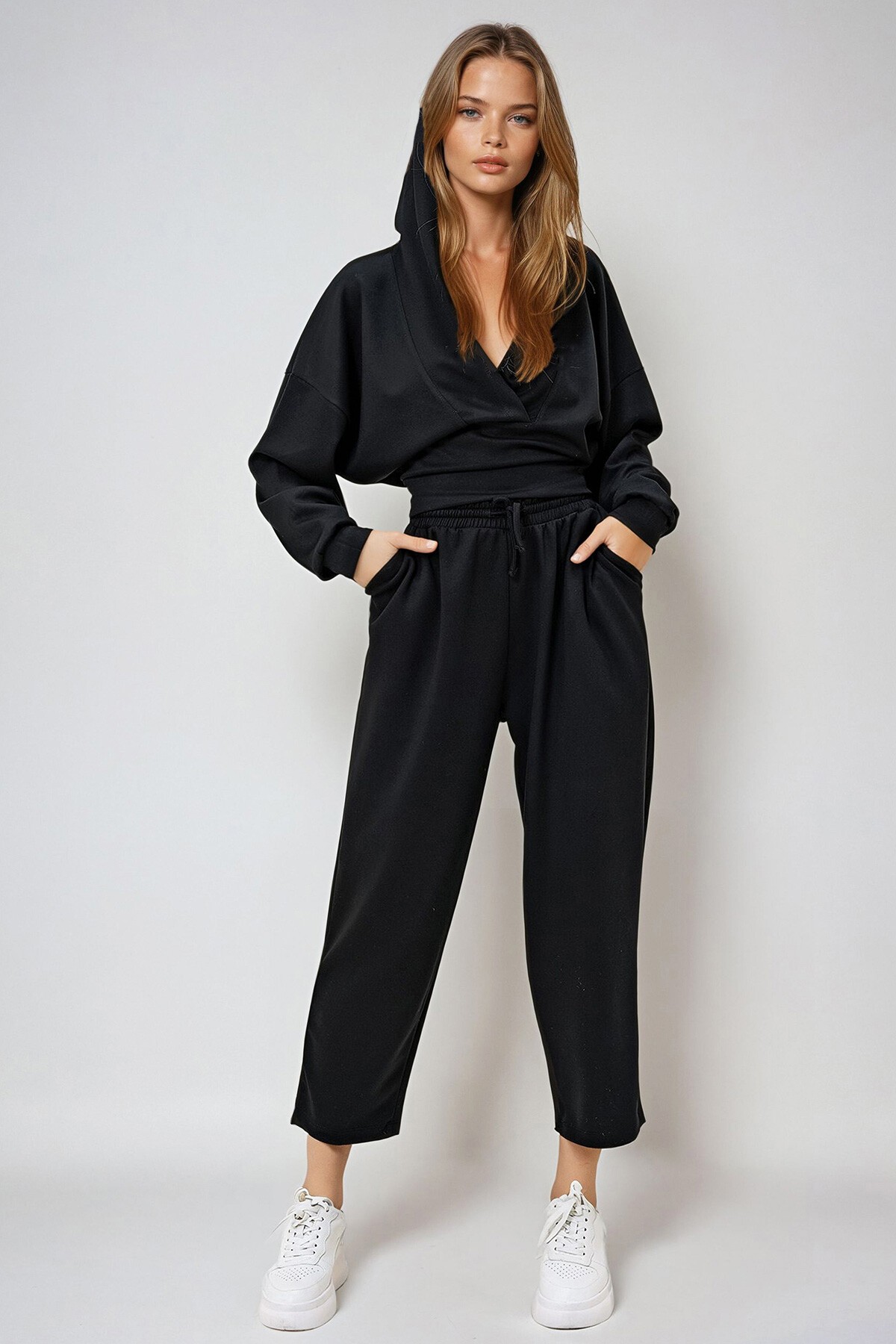 Siyah Kapüşonlu Kruvaze Yaka Bol Kesim Modal Alt Üst Takım