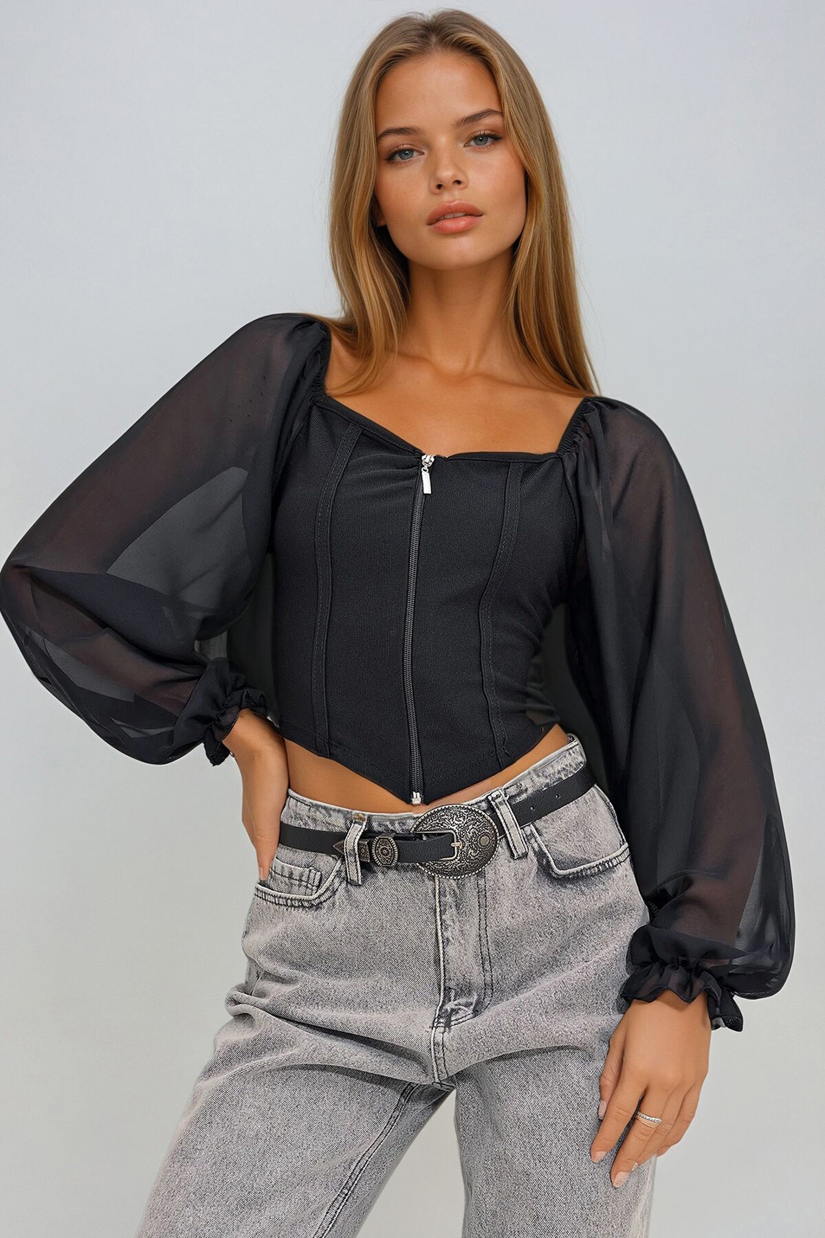 Siyah Kare Yaka Fermuarlı Kolları Tül Bluz