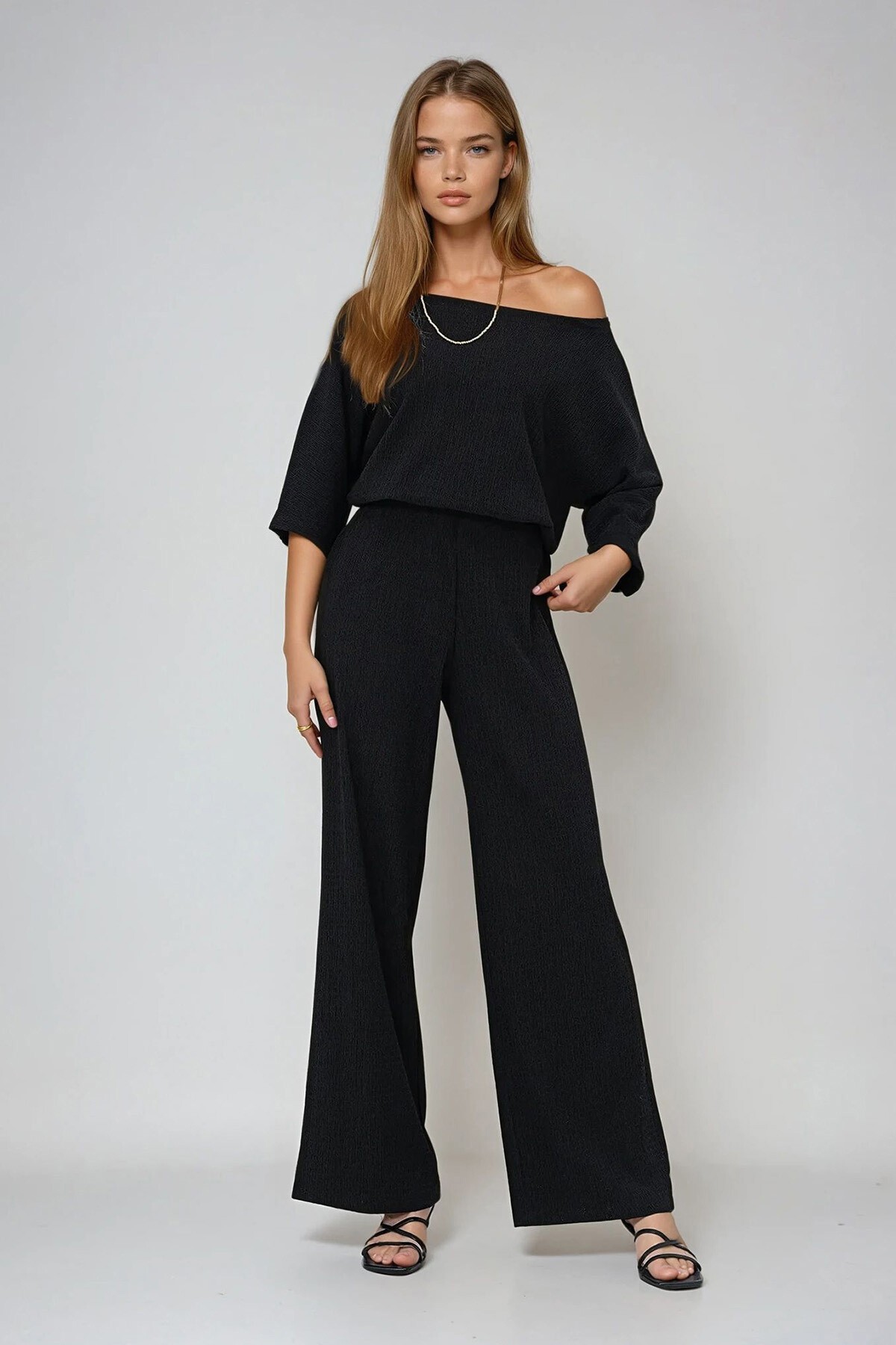 Siyah Kayık Yaka Yarasa Kol Salaş Bluz Ve Palazzo Pantolon Bürümcük Takım