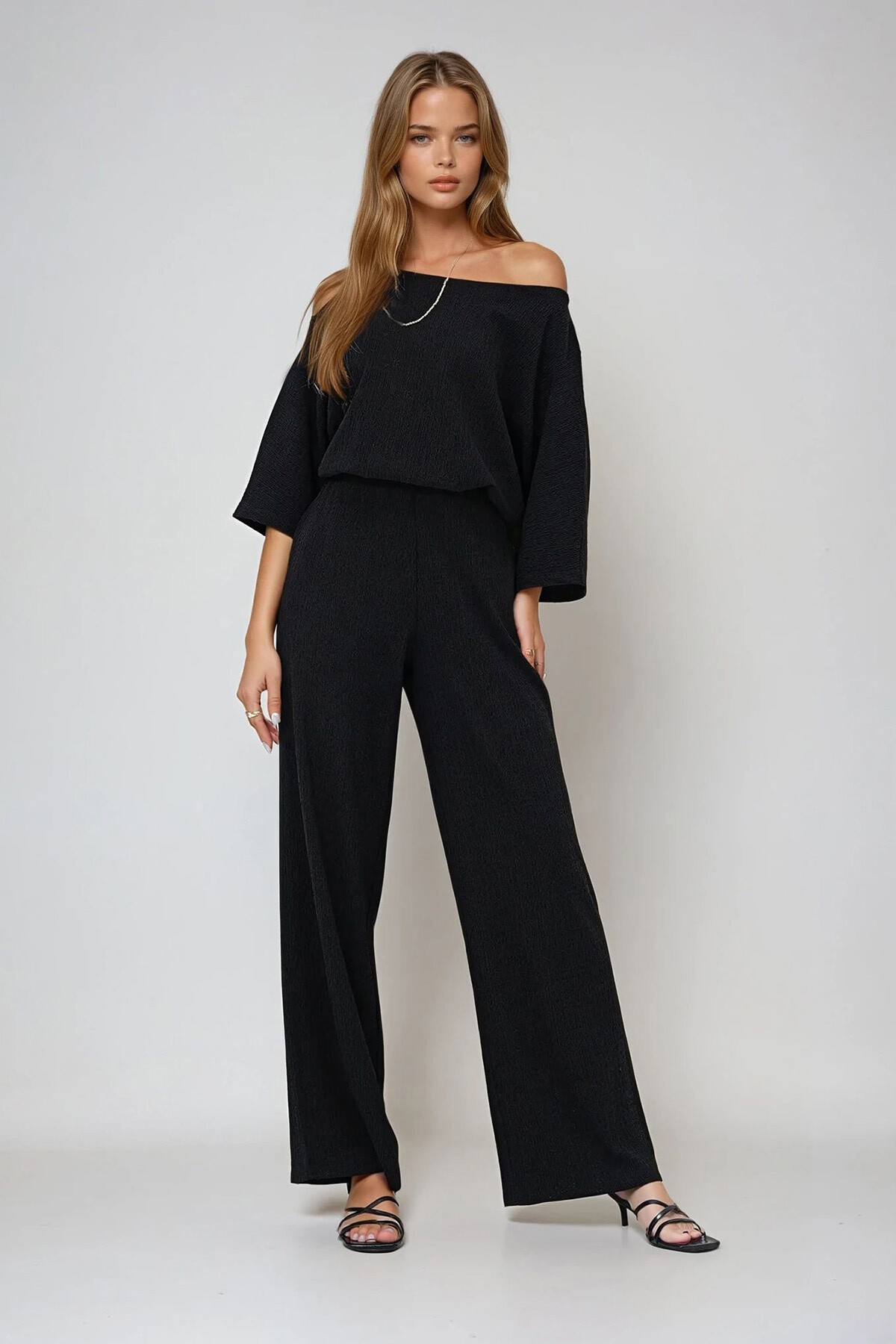 Siyah Kayık Yaka Yarasa Kol Salaş Bluz Ve Palazzo Pantolon Bürümcük Takım