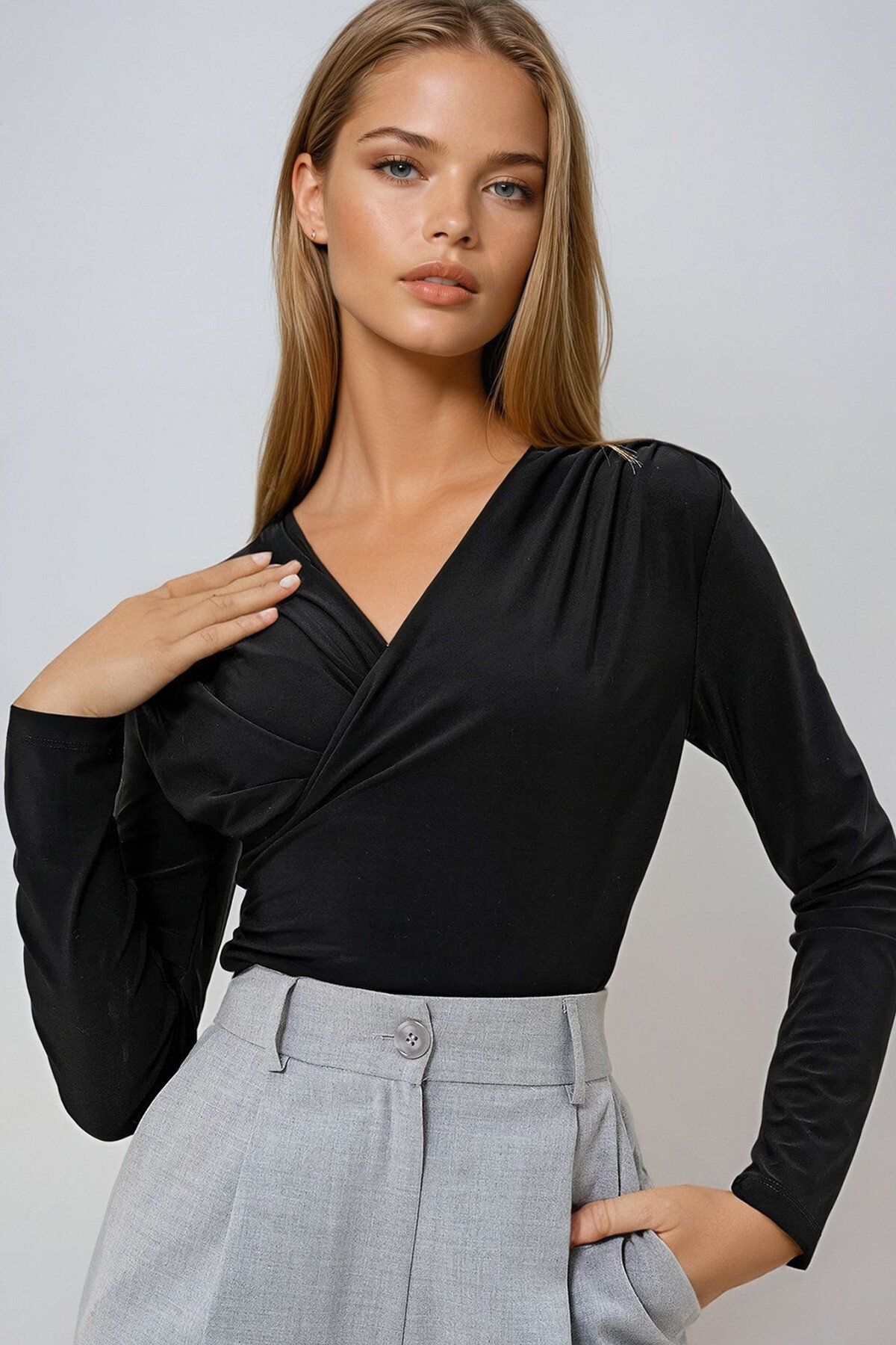 Siyah Kruvaze Yaka Drapeli Sandy Bluz