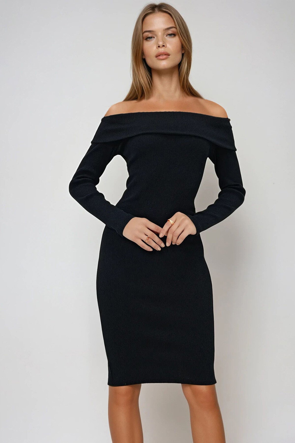 Siyah Madonna Yaka Fitilli Örme Elbise