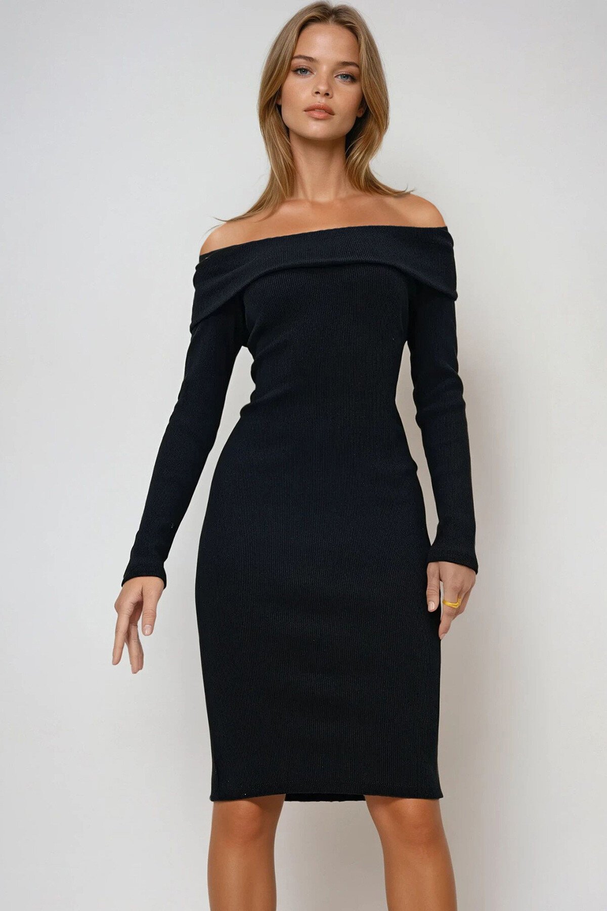 Siyah Madonna Yaka Fitilli Örme Elbise