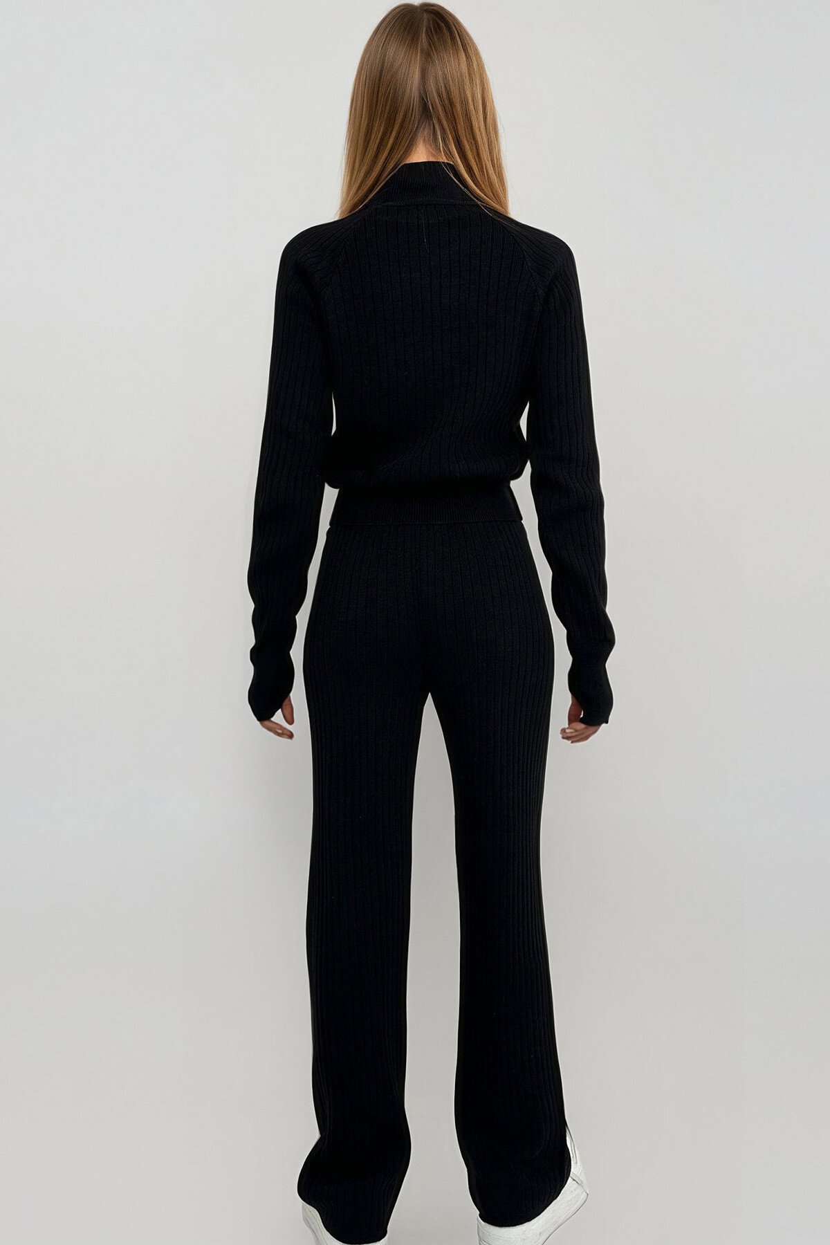 Siyah Parmak Detaylı Triko Alt Üst Takım