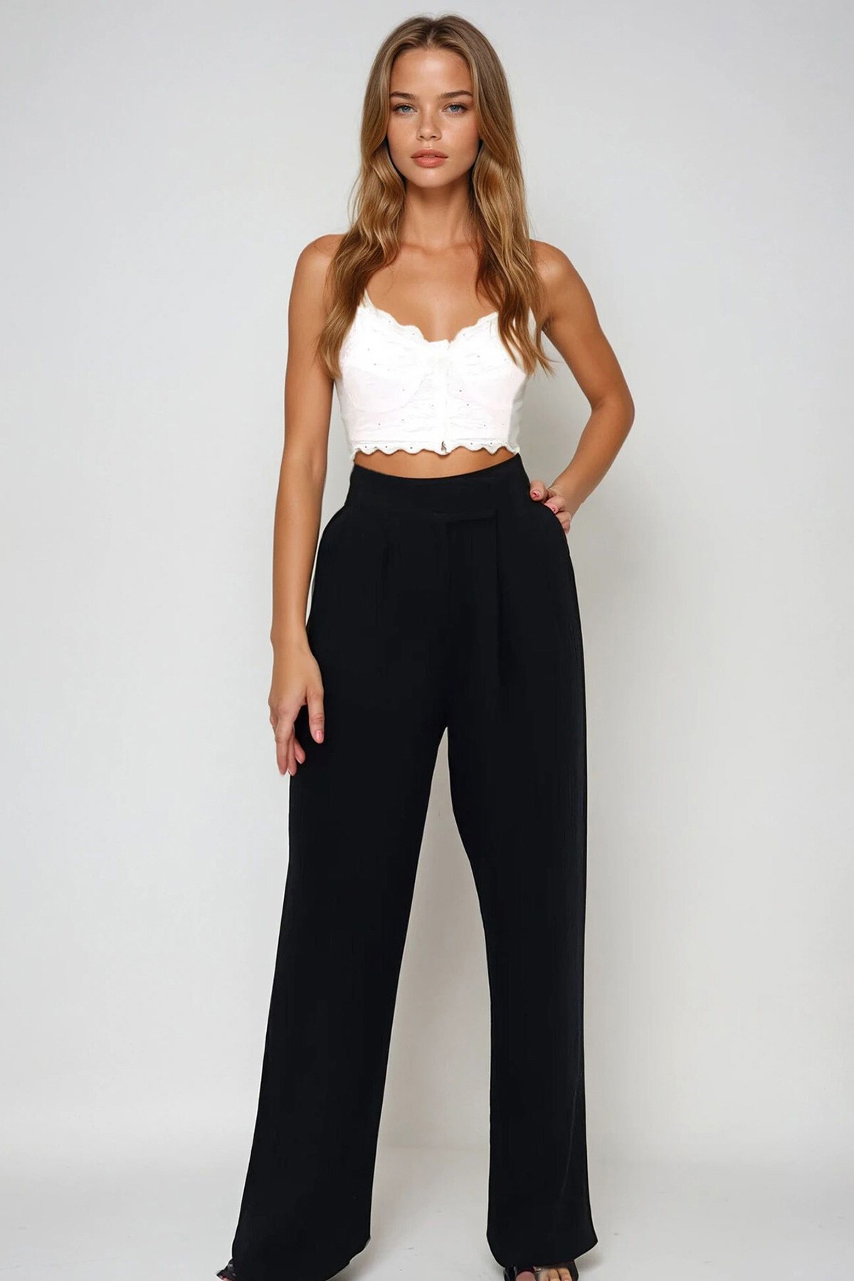 Siyah Pileli Çırt Çırtlı Müslin Keten Pantolon