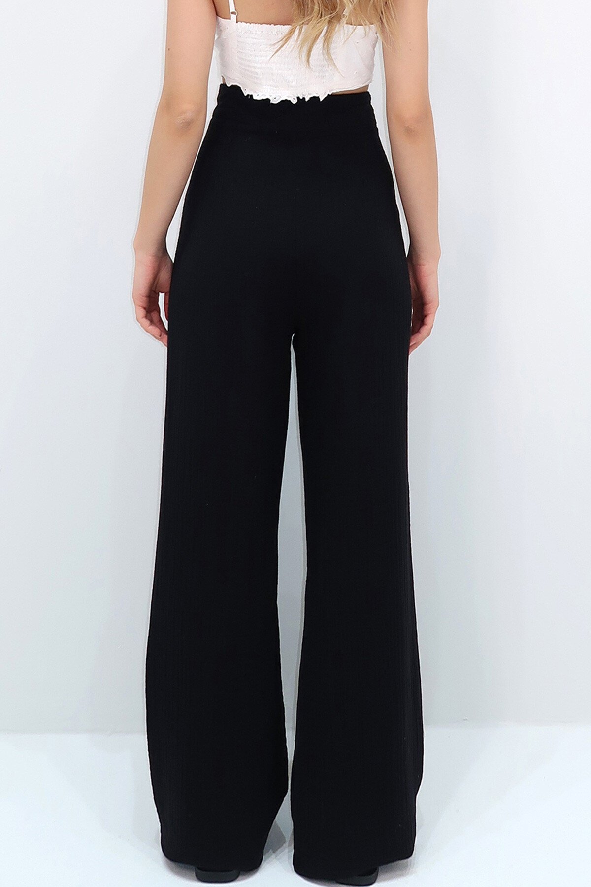 Siyah Pileli Çırt Çırtlı Müslin Keten Pantolon