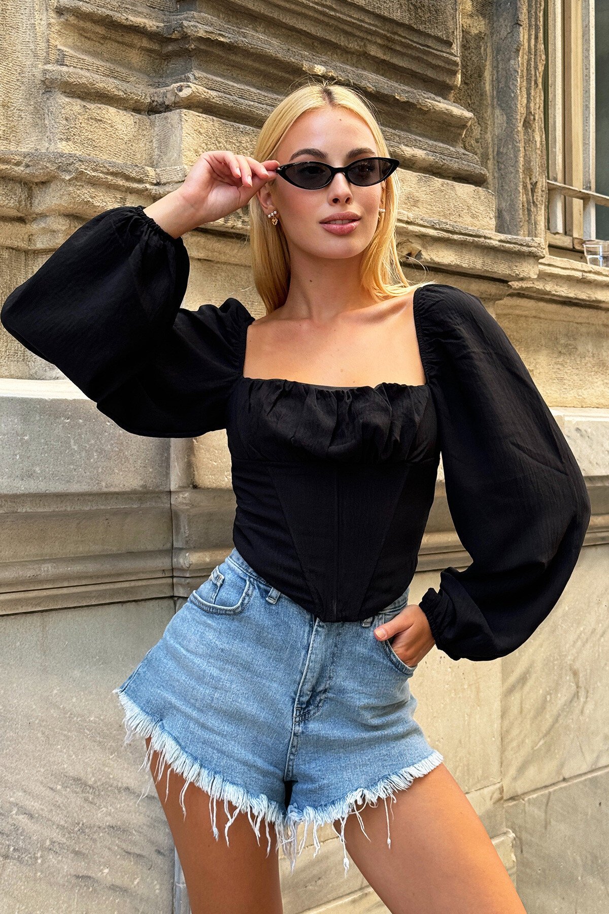 Siyah Prenses Kol Büzgülü Balenli Fermuarlı Büstiyer