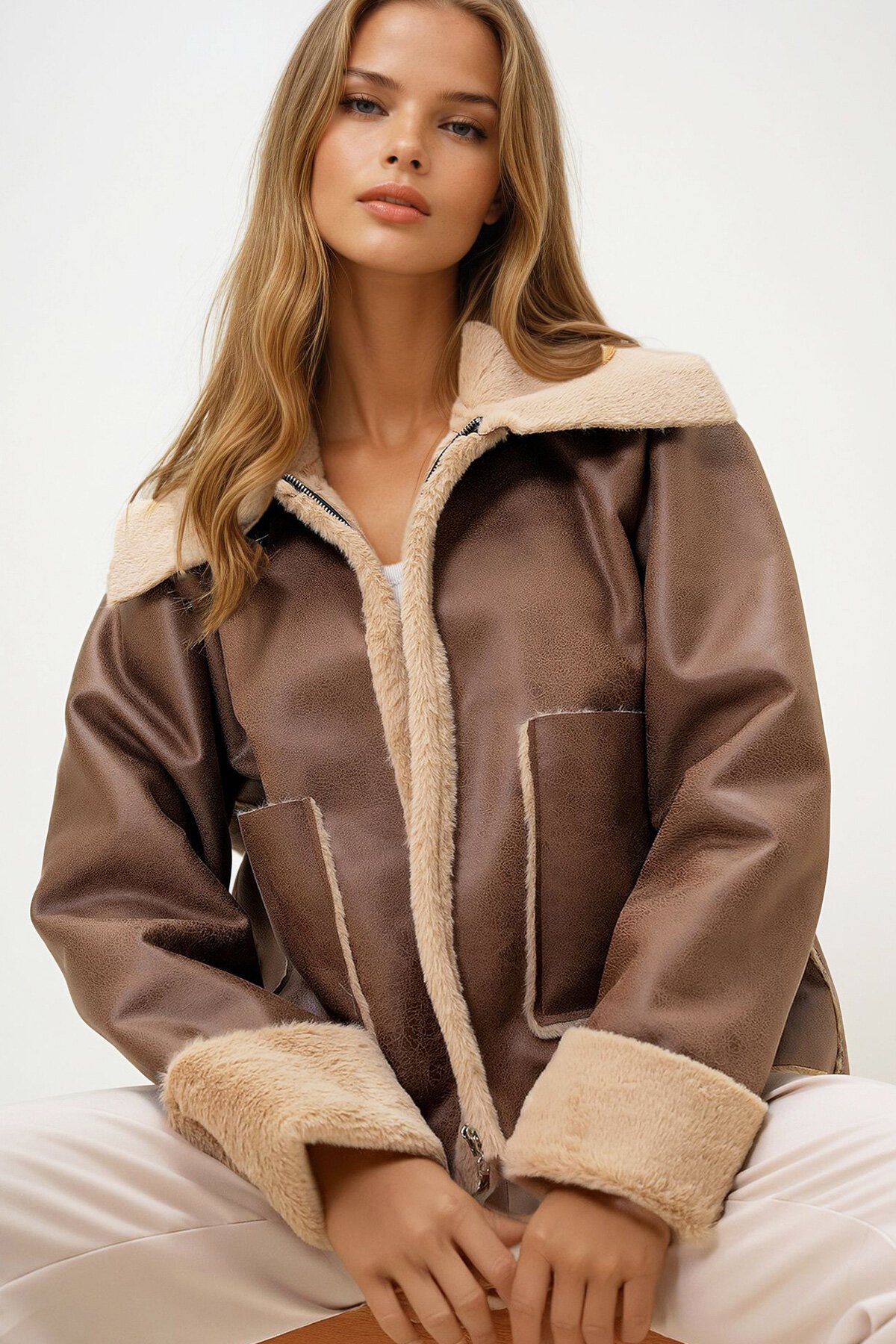 Sütlü Kahve Çift Cepli İçi Suni Kürklü Suni Deri Biker Ceket