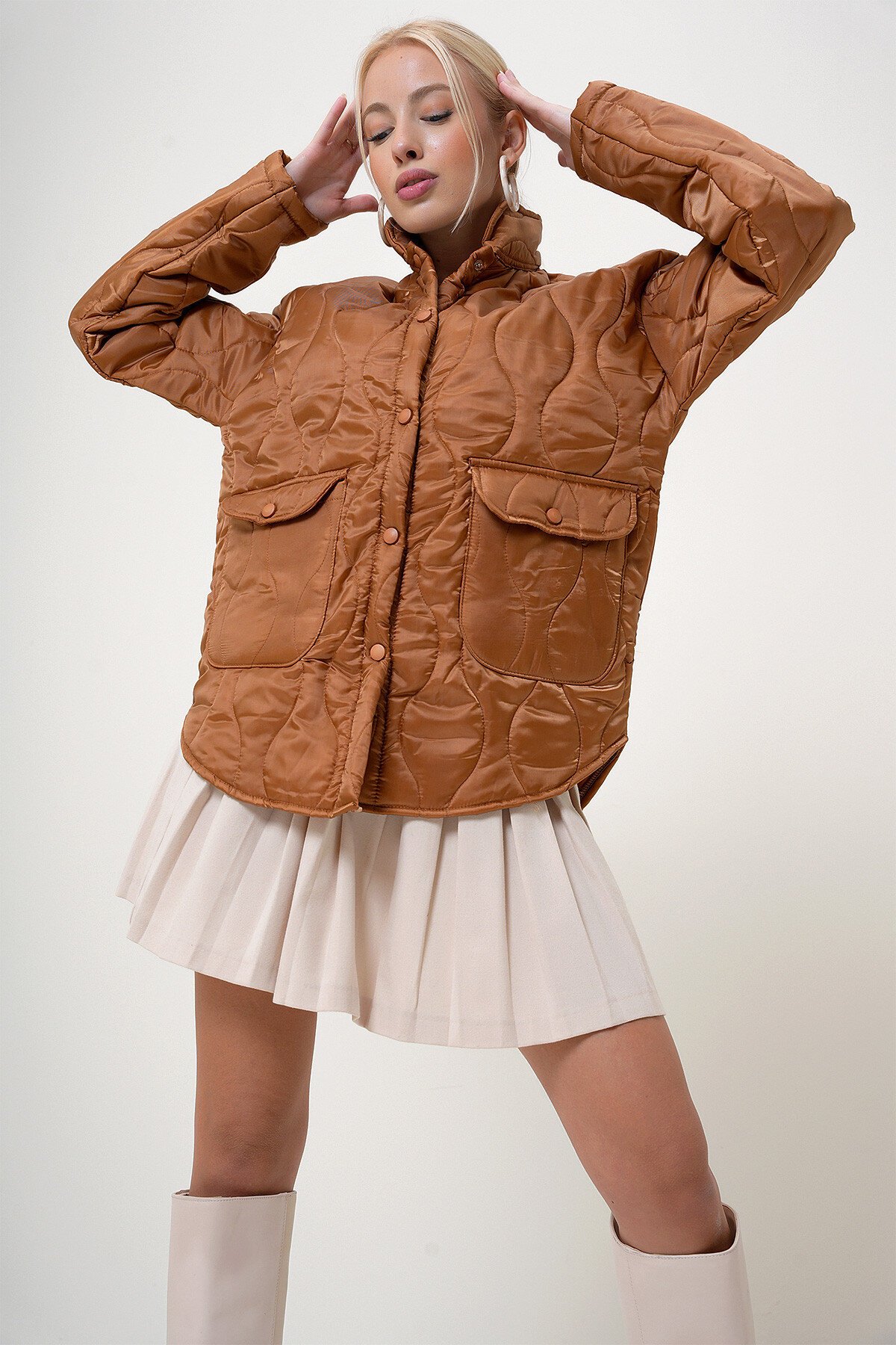 Taba Bebe Yaka Astarlı Çift Cepli Kapitone Mont