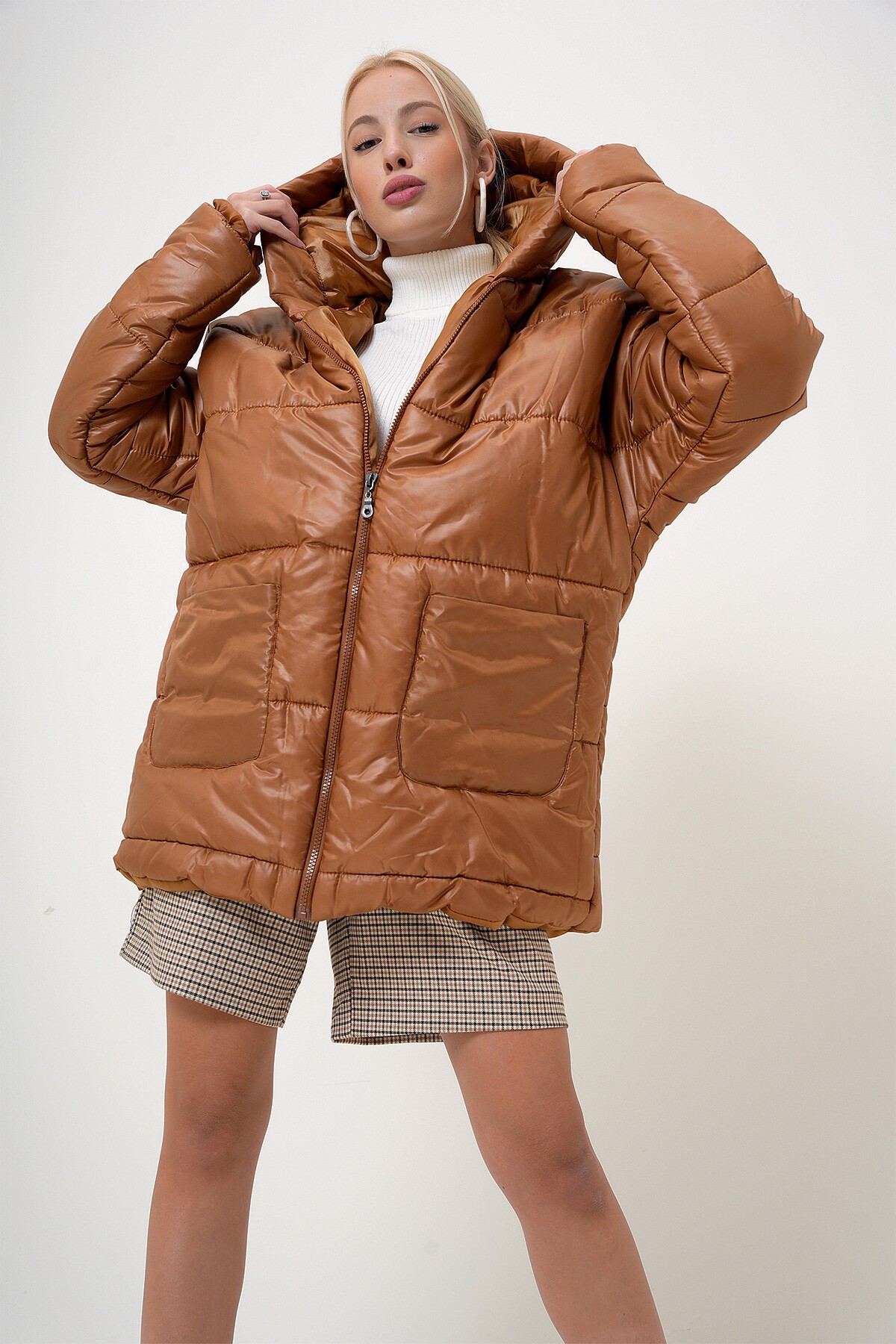 Taba Kapüşonlu Fleto Cepli Puffer Fashion Oversize Şişme Mont