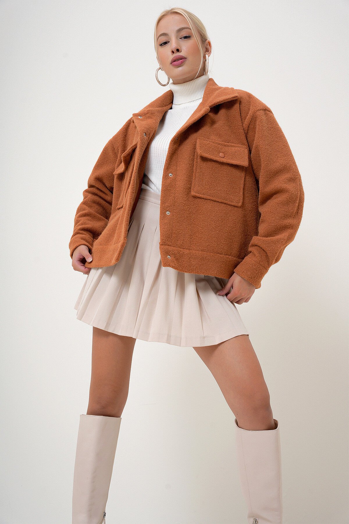 Tarçın Çift Cepli Çıt Çıt Kapamalı Kaşmir Mont