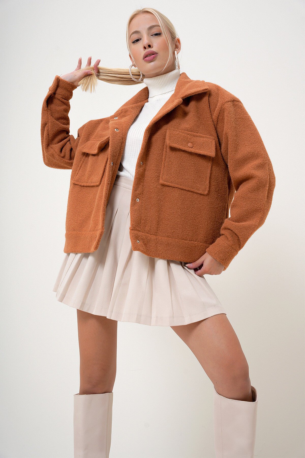 Tarçın Çift Cepli Çıt Çıt Kapamalı Kaşmir Mont