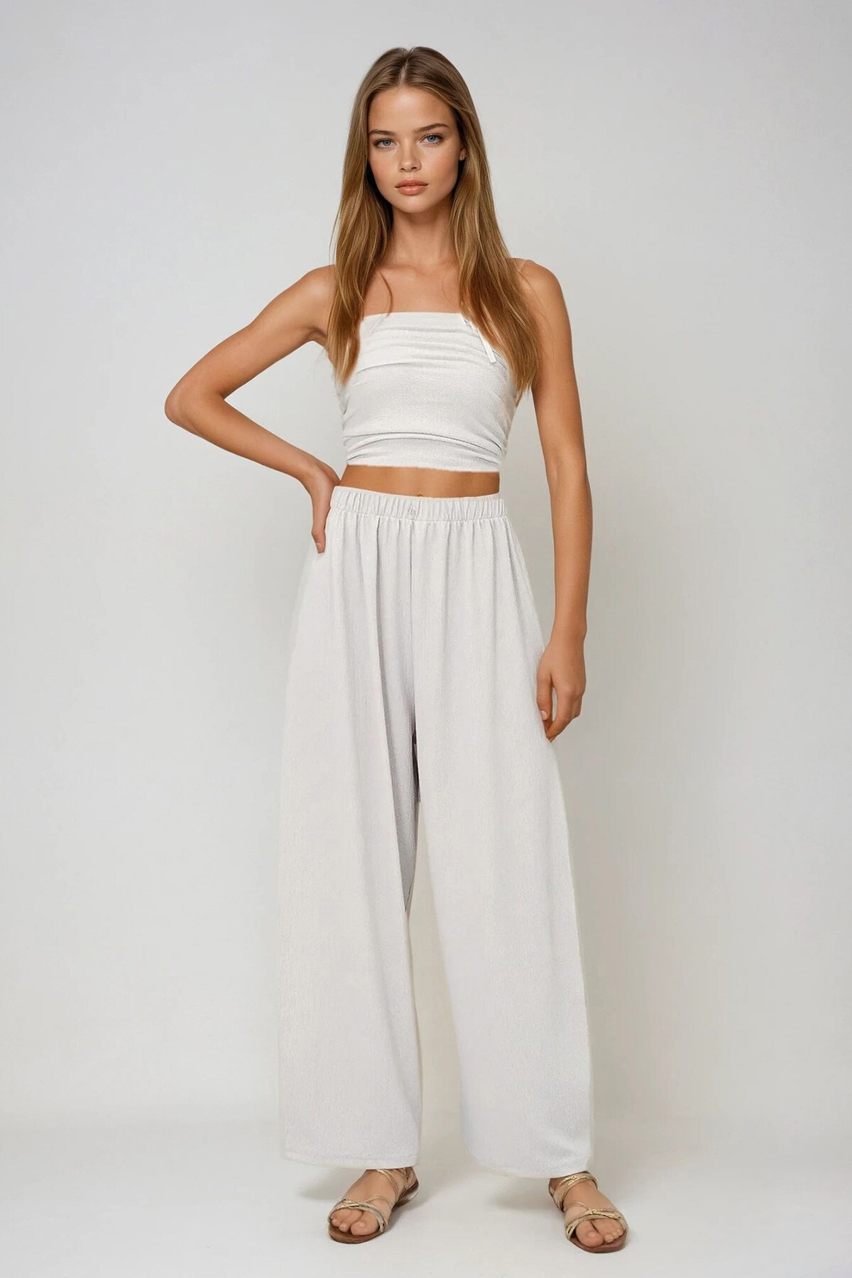 Taş Dokulu Yanları Drapeli Straplez Crop Bluz Ve Pantolon Takım